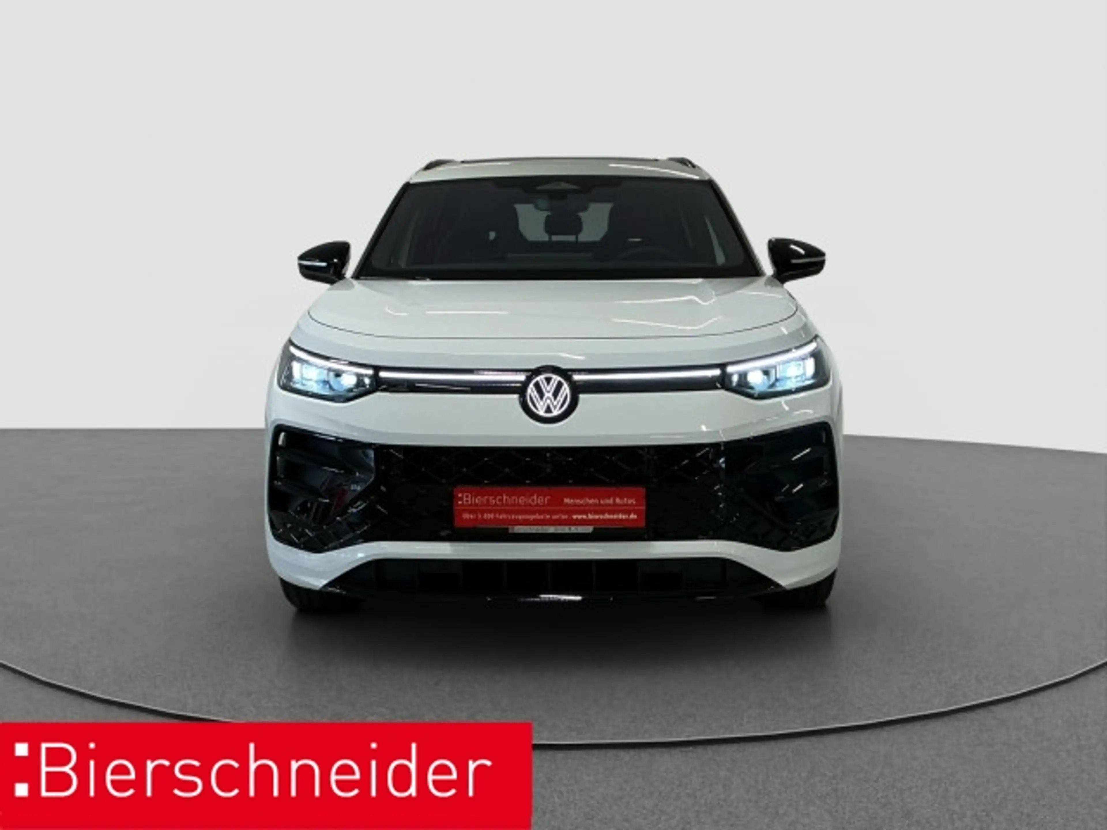 Volkswagen Tayron 1.5 TSI DSG e-Hybrid 2x R-Line Black Style AHK PAN — photo 3