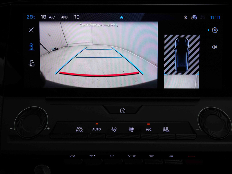 Peugeot 408 PHEV 225 | EV Range 60km | Allure | GPS | LED | Keyless | Camera — photo 11