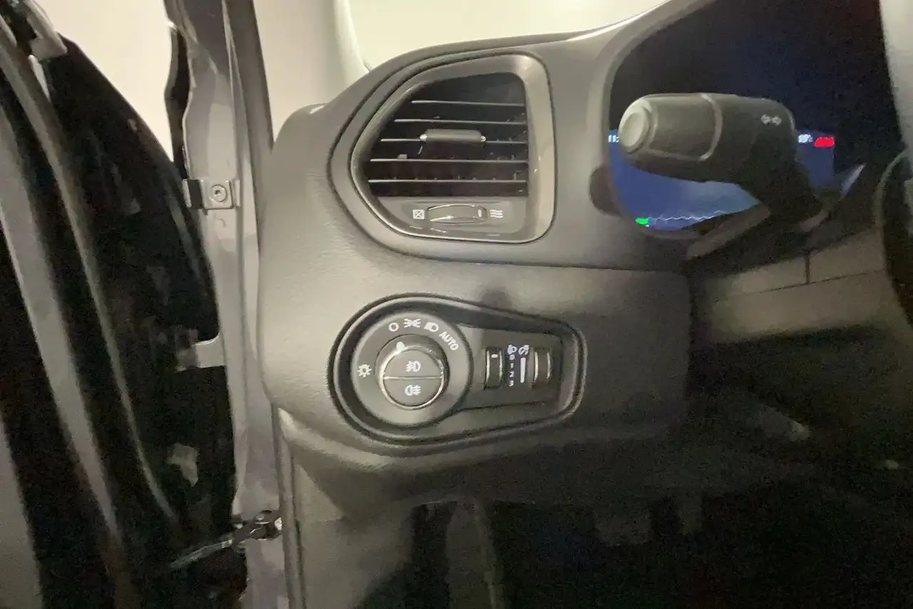 Jeep Renegade Renegade 1.5 turbo t4 mhev Altitude 2wd 16