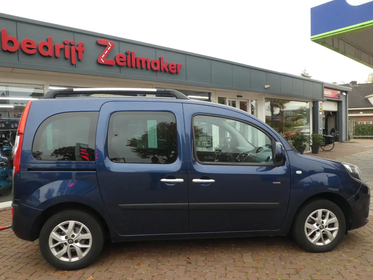 Renault Kangoo Family 1.2 TCe 115PK Limited, Clima, Cruise, Parke Blauw - 2