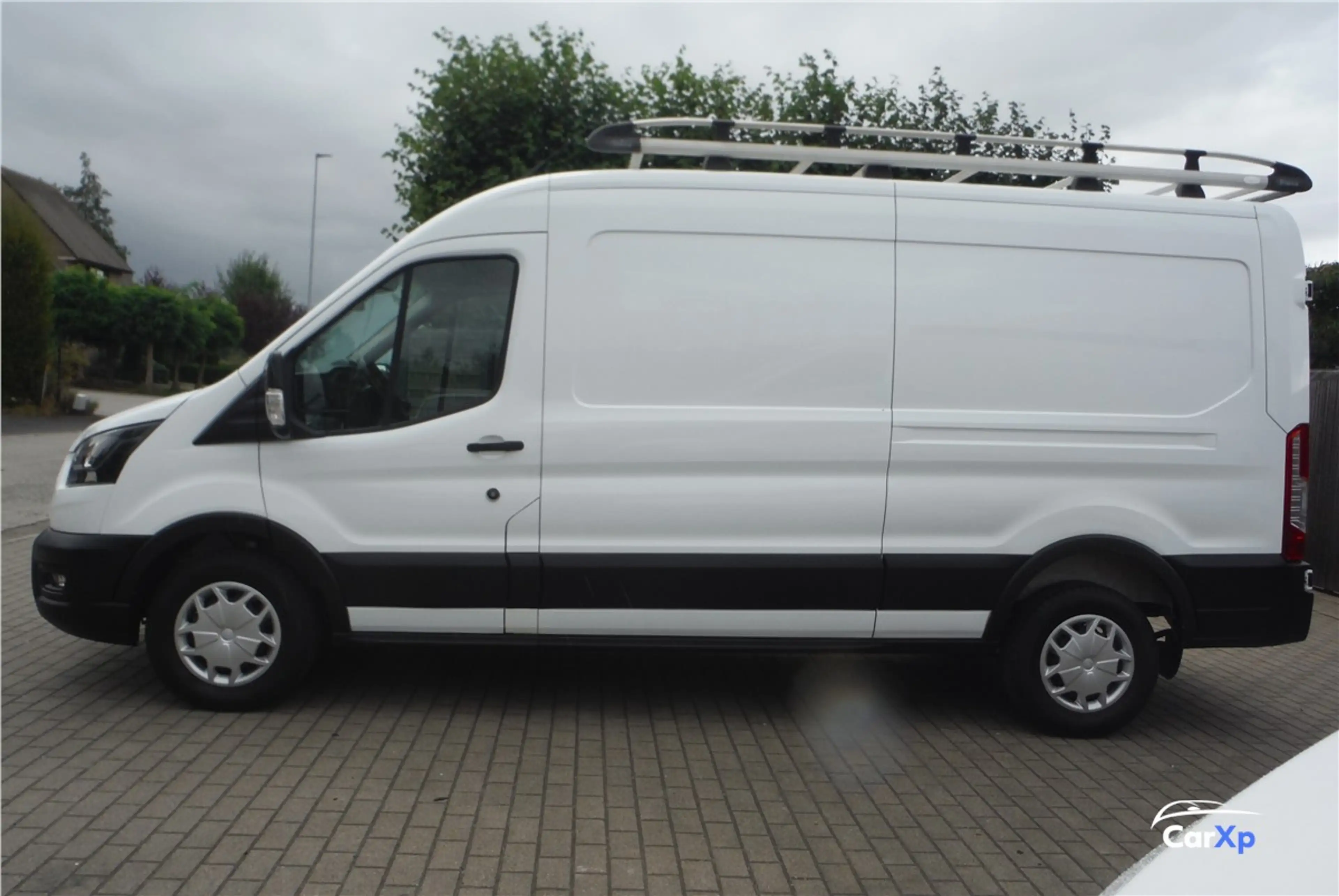 Ford Transit 2.0 TDCi — photo 14