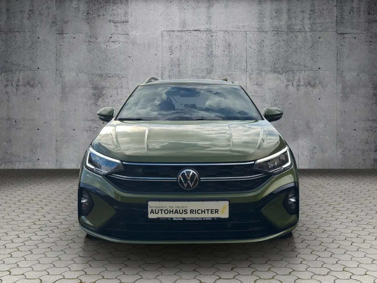 Volkswagen Taigo R-Line AZV, LED, DAB, ACC, ALLWETTERREIFEN Grün - 2