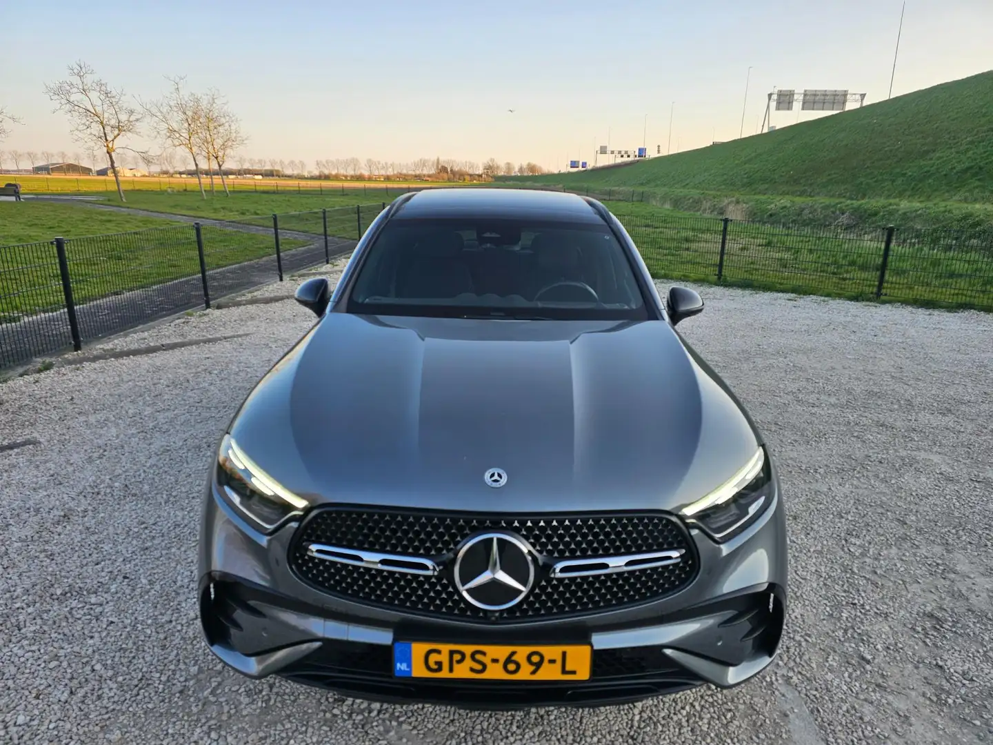 Mercedes-Benz GLC 300 4MATIC AMG Line Grigio - 2