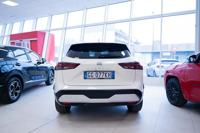 Nissan Qashqai view 3