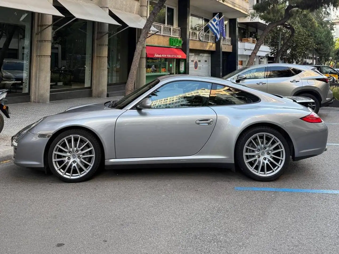 Porsche 911 911 Carrera 4 Coupé Gris - 2