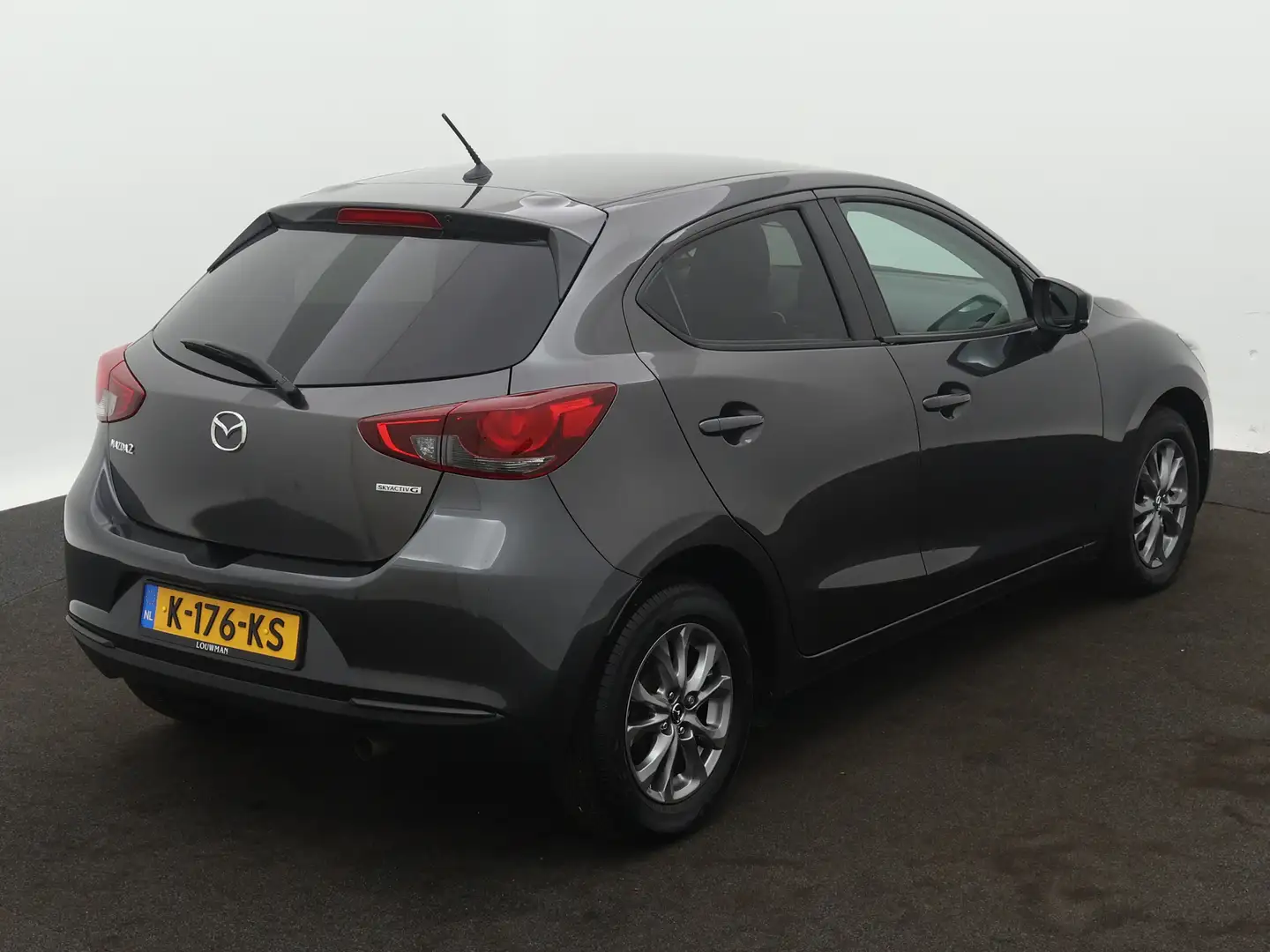Mazda 2 1.5 Skyactiv-G Comfort Gris - 2