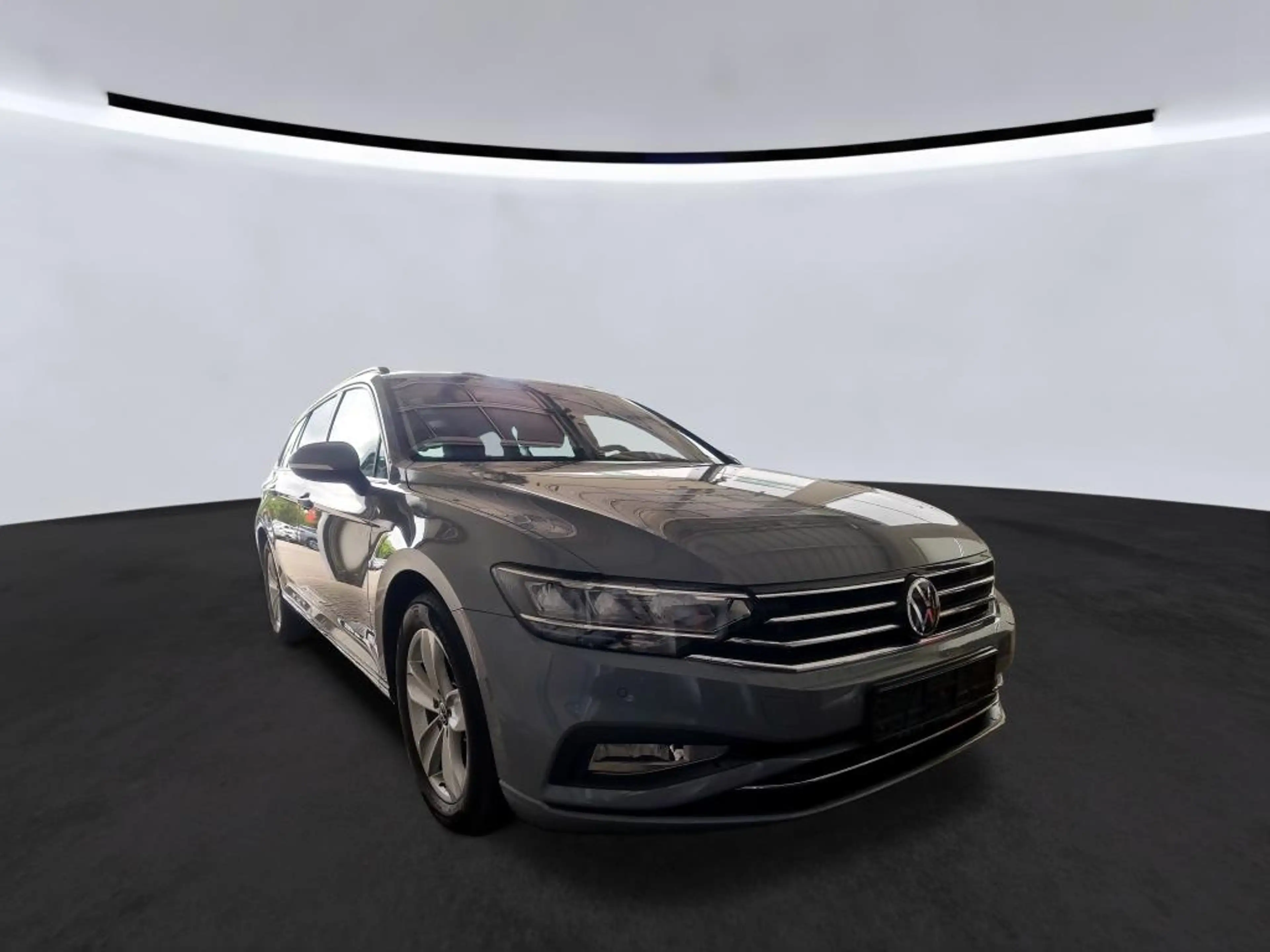 Volkswagen Passat Variant 2.0 TDI DSG BUSINESS +AHK +360° +H&K +LED +ACC +N — photo 3