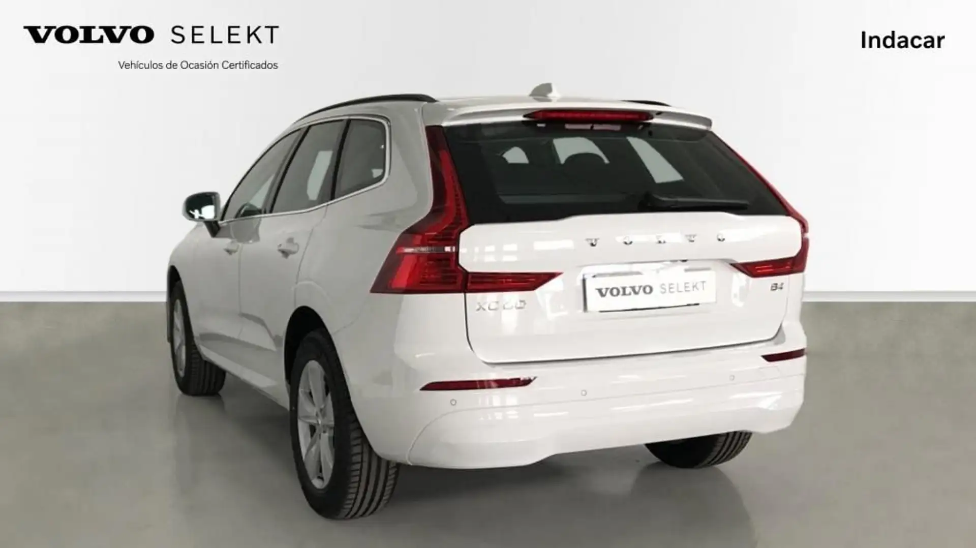 Volvo XC60 B4 (G) MILD-HYBRID MOMENTU, PRO 2.0 190CV AUT. 8V Blanco - 2
