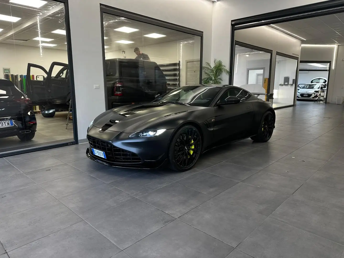 Aston Martin Vantage Vantage II Coupe Coupe 4.0 V8 F1 auto - 2