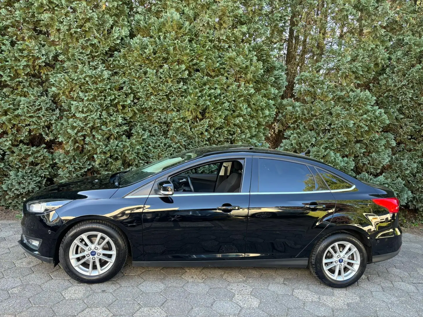 Ford Focus 1.0 Titanium | Schuifdak Noir - 2