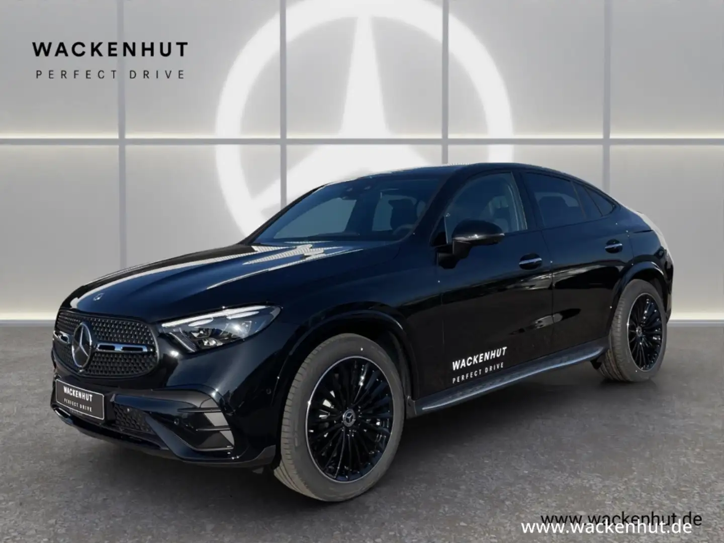Mercedes-Benz GLC 300 d 4M AMG 20''NIGHT PANO DISTR AHK 360°BURM Schwarz - 1
