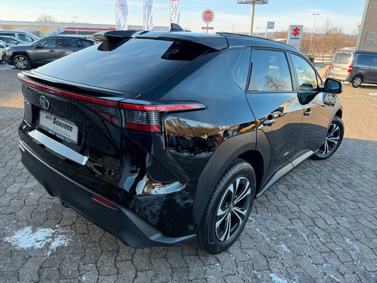 Toyota bZ4X **COMFORTPAKET** Schwarz - 2