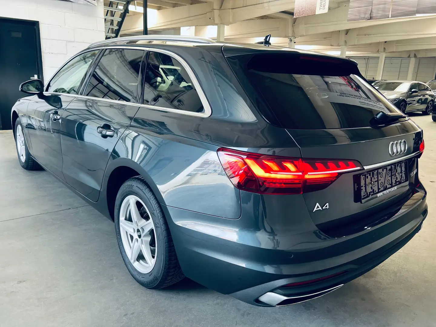 Audi A4 Avant 35 TFSI EUR 6d+CARPLAY+TVA+CARNET+GARANTIE Noir - 2
