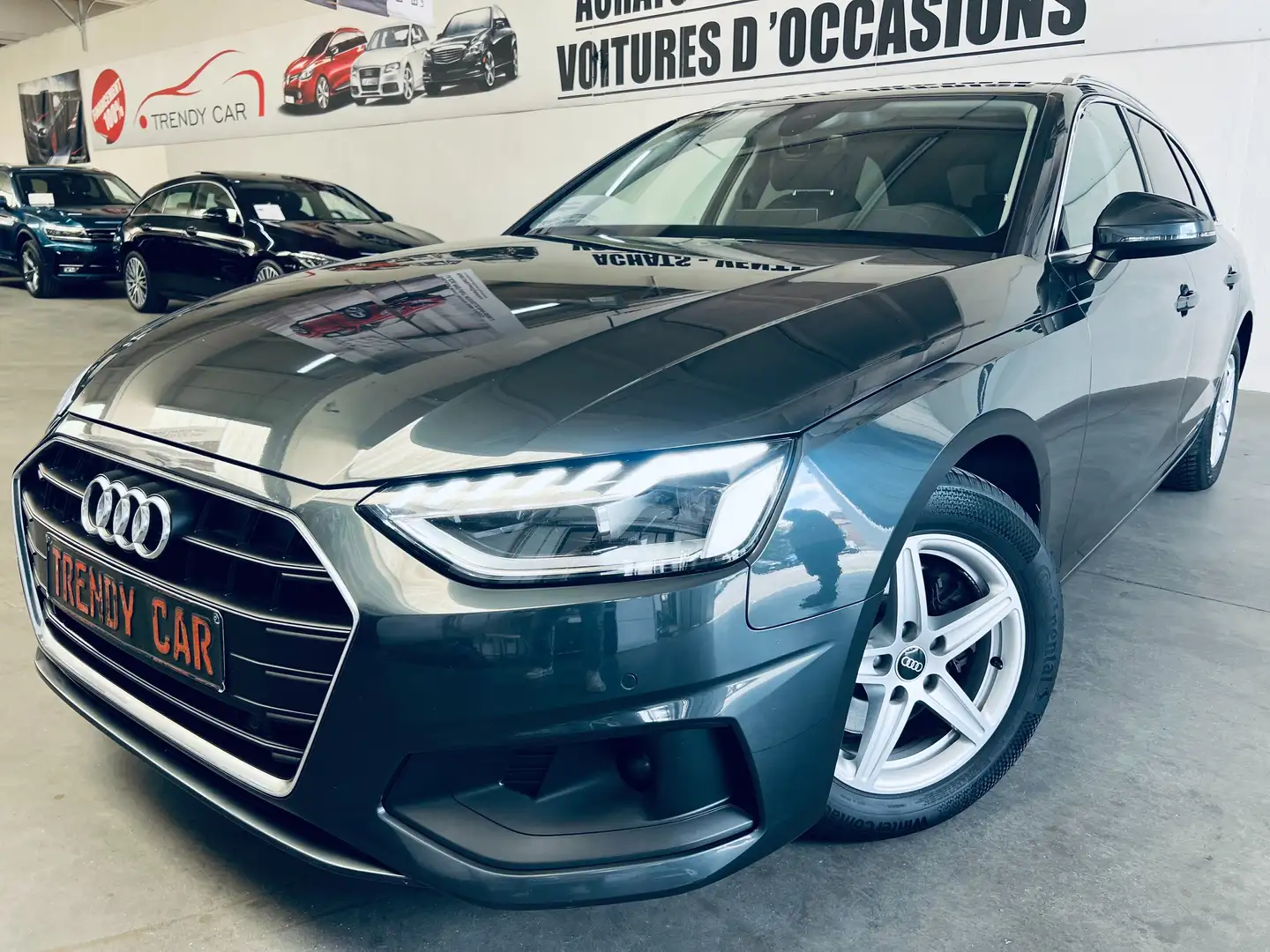 Audi A4 Avant 35 TFSI EUR 6d+CARPLAY+TVA+CARNET+GARANTIE Noir - 1