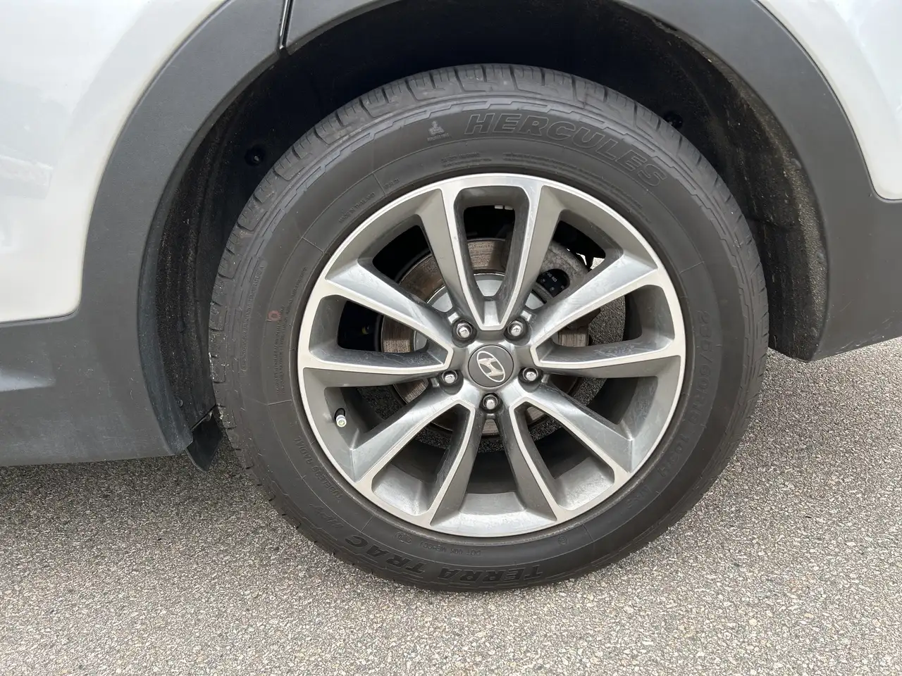 Hyundai SANTA FE снимка Hyundai SANTA FE