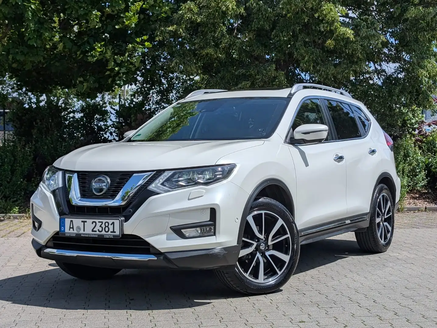 Nissan X-Trail Tekna Weiß - 1