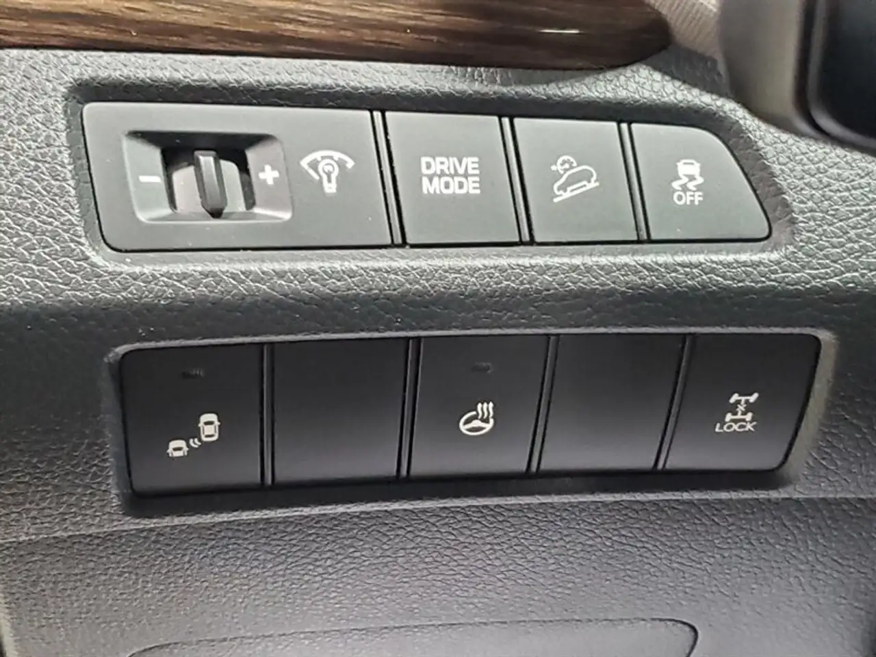 Hyundai SANTA FE снимка Hyundai SANTA FE