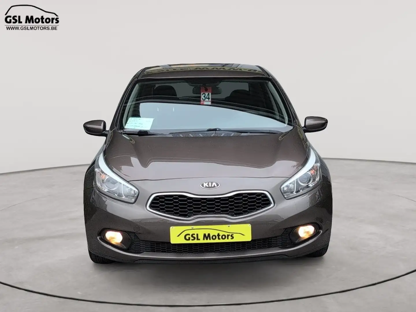 Kia Ceed / cee'd 1.6CRDi 110cv brun metal 06/13 Airco Radio CD USB Marrón - 2