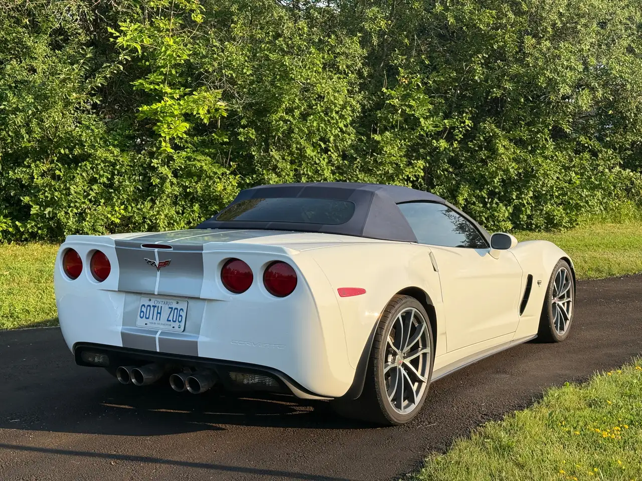 Chevrolet Corvette photo Chevrolet Corvette