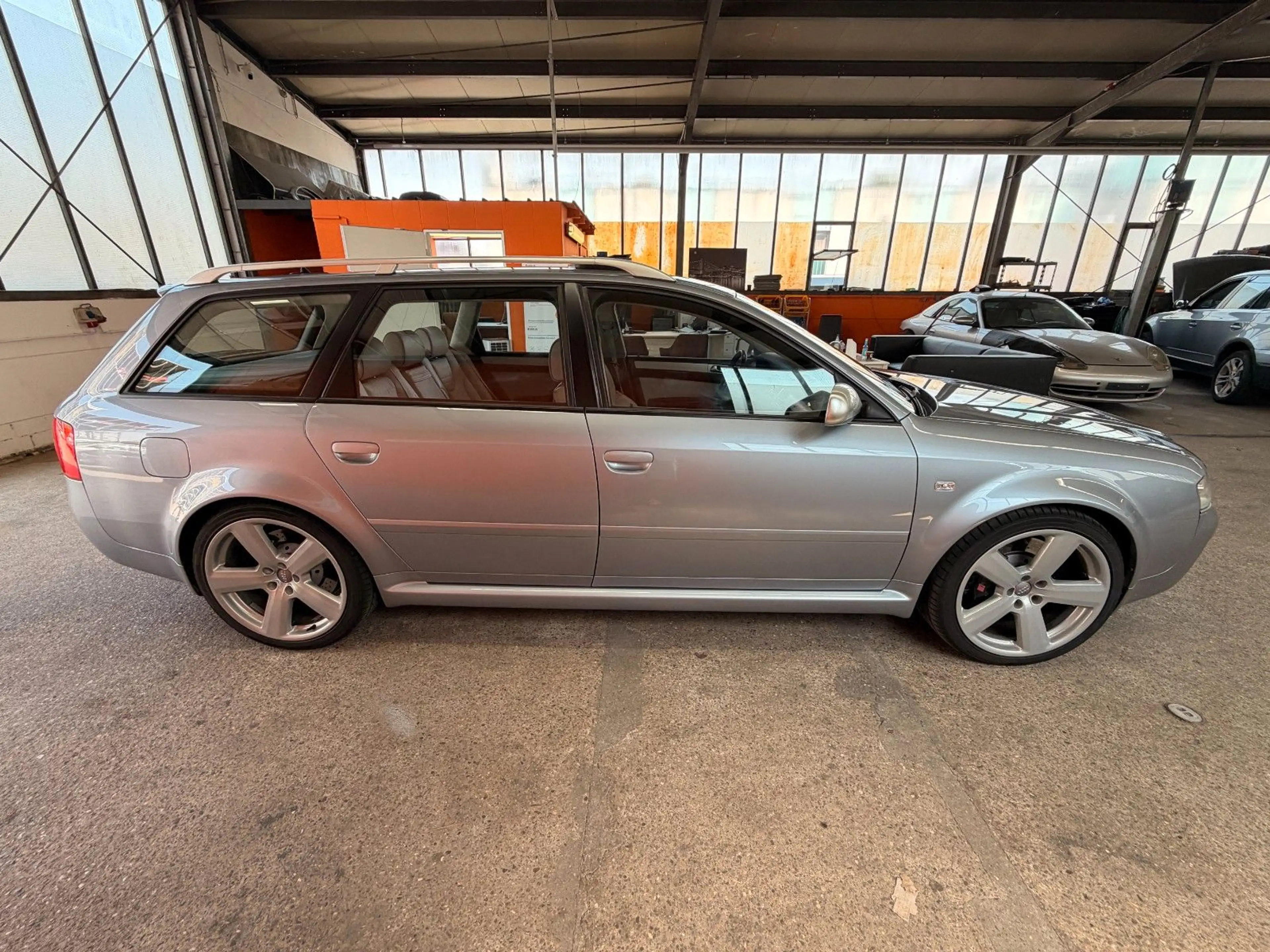 Audi RS6 Avant quattro ABT Leder Navi Xenon Schiebeda — photo 4