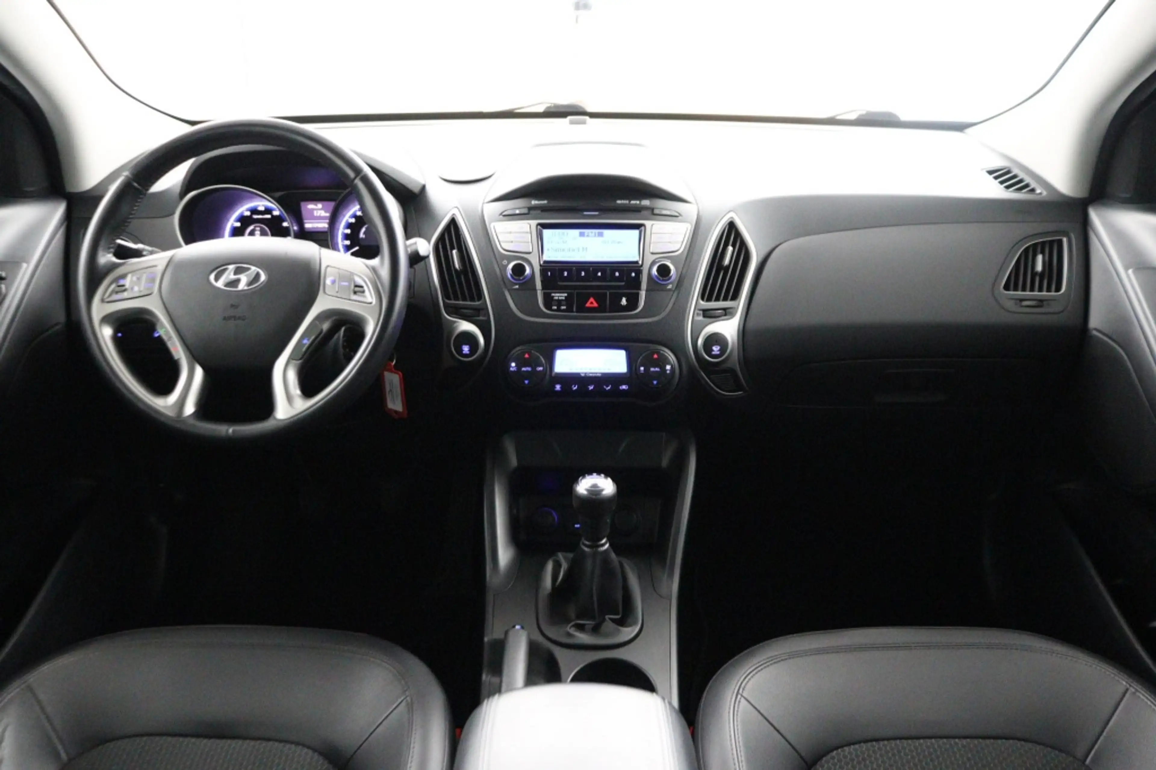 Hyundai iX35 2.0i Style — photo 2