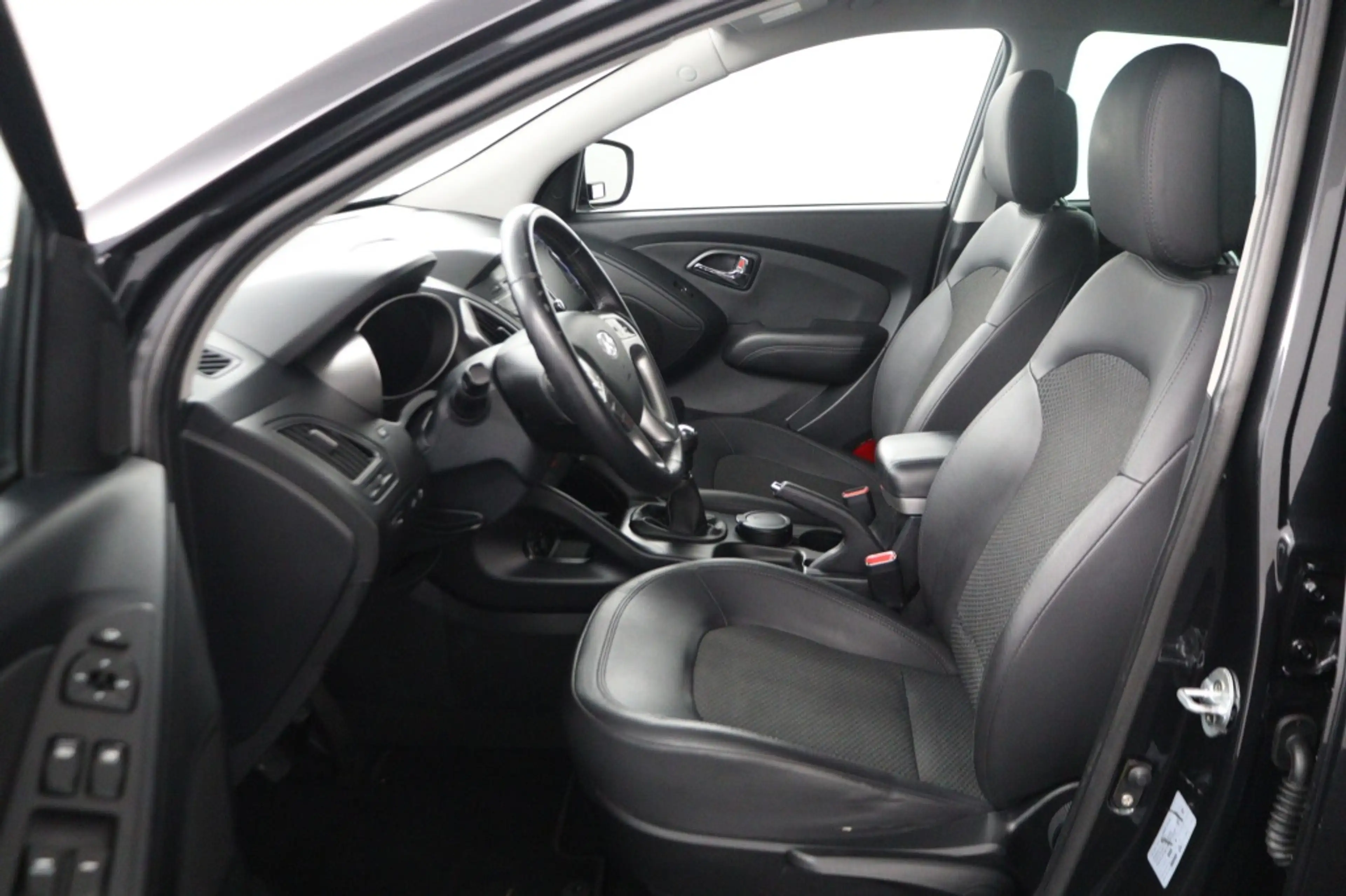 Hyundai iX35 2.0i Style — photo 4