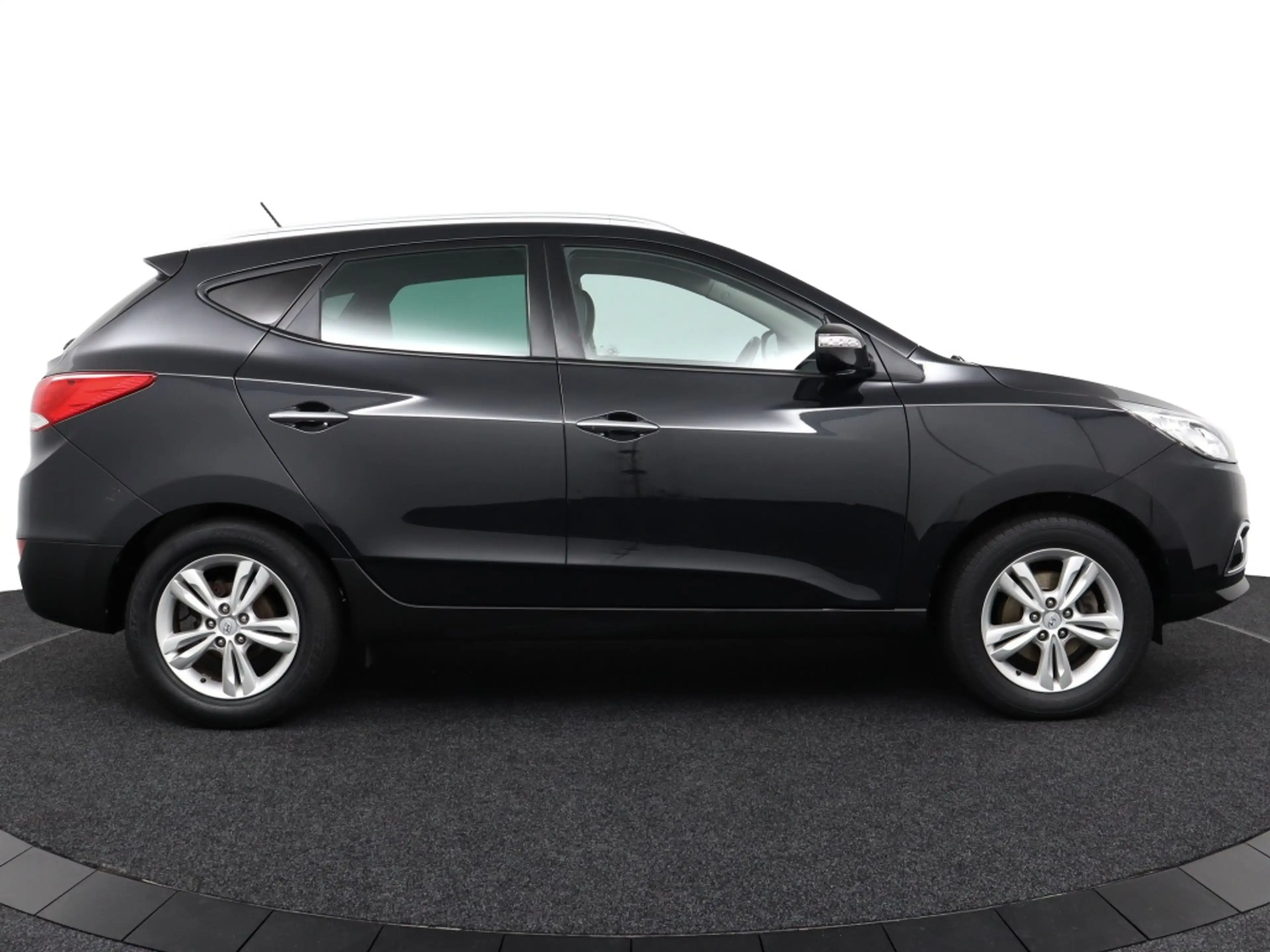 Hyundai iX35 2.0i Style — photo 12