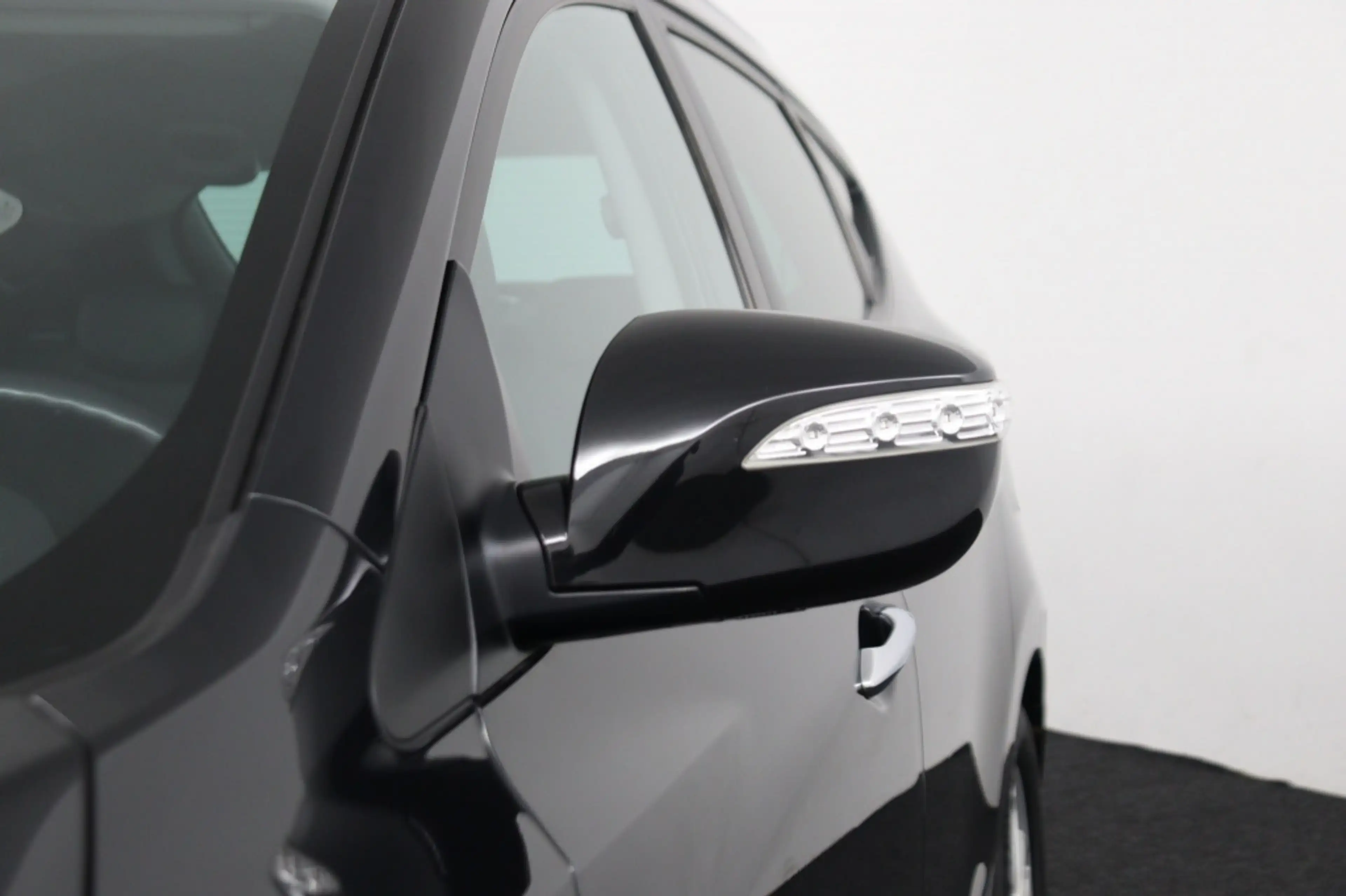 Hyundai iX35 2.0i Style — photo 38