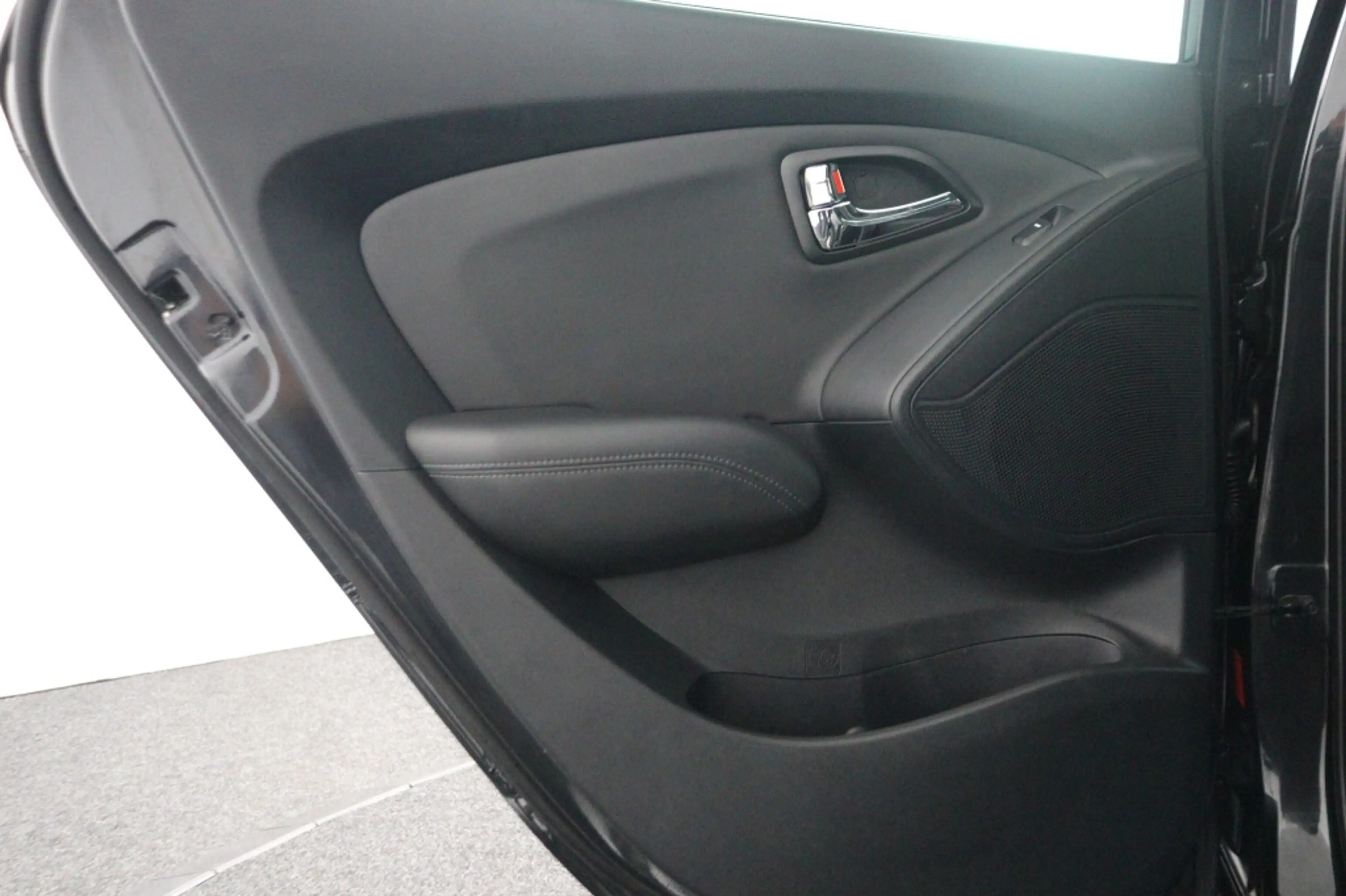Hyundai iX35 2.0i Style — photo 47
