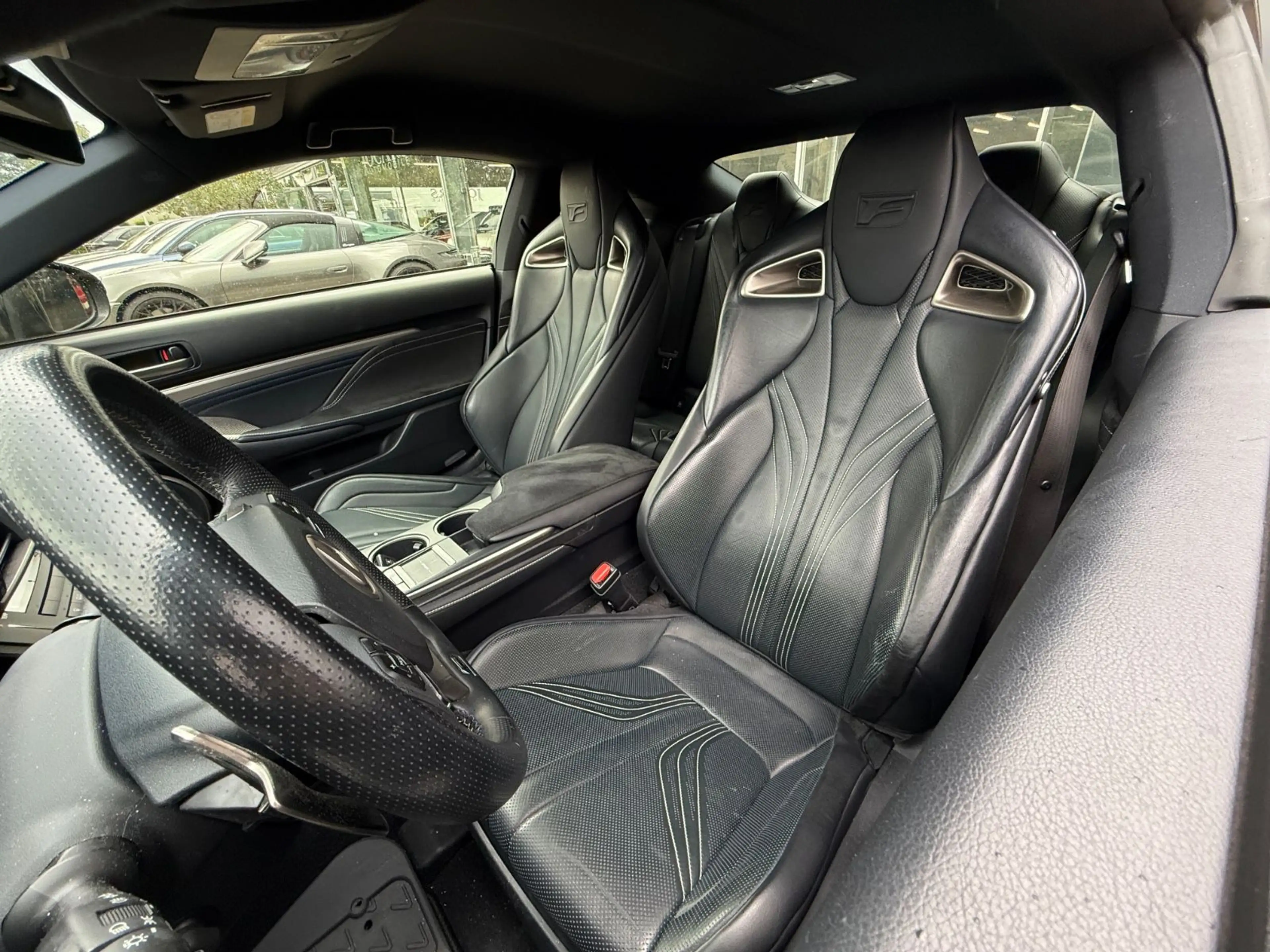 Lexus RC F RC-F*-GARANTIE*TVD*RFK*ALCANTARA*CARBON — photo 12