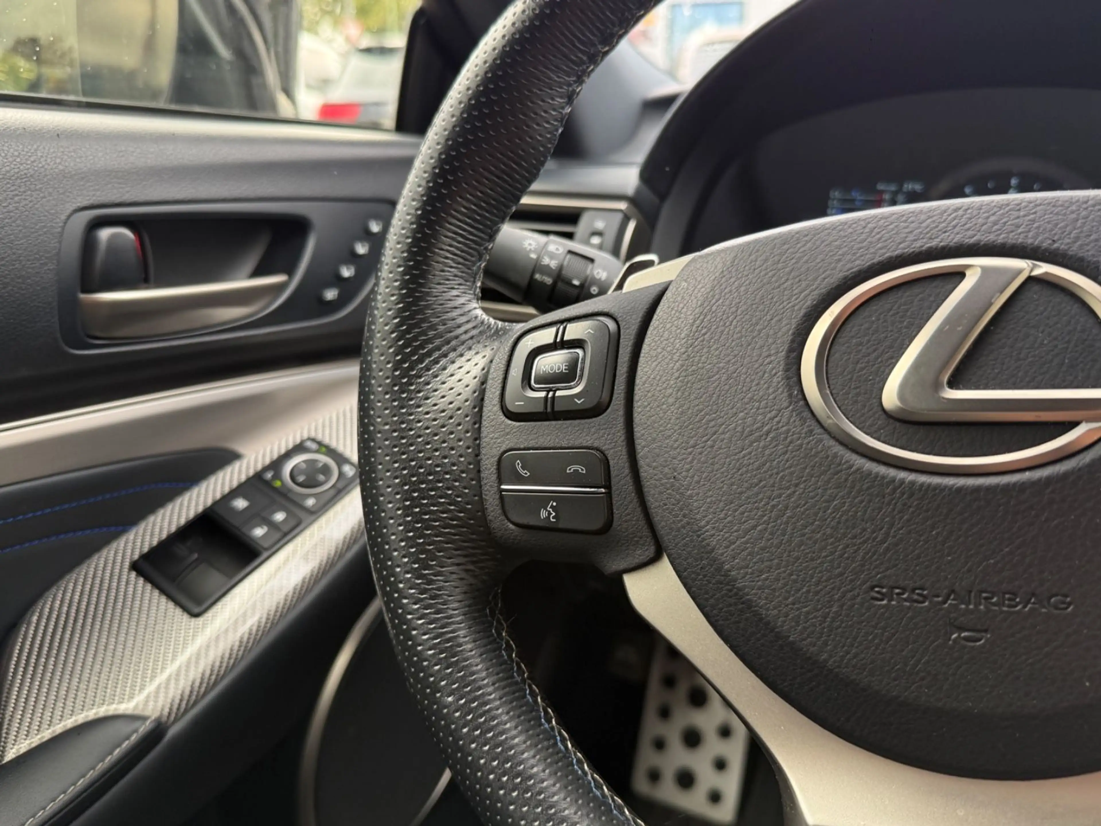 Lexus RC F RC-F*-GARANTIE*TVD*RFK*ALCANTARA*CARBON — photo 16