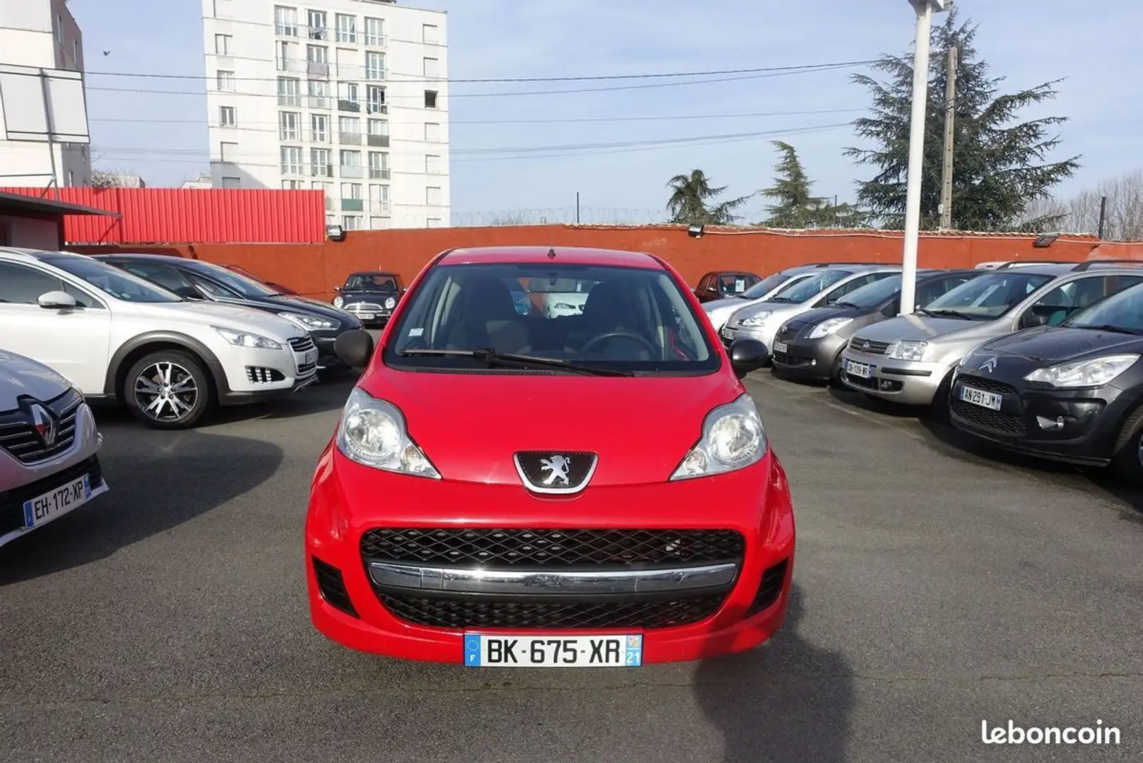 Peugeot 107 1.0 12V URBAN EURO5 3P Czerwony - 1