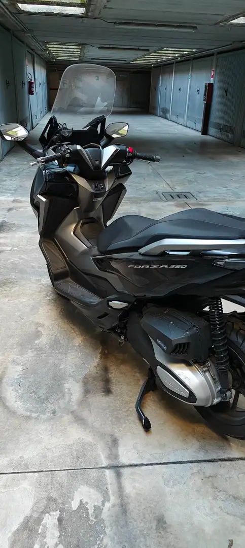 Honda Forza 350 Fekete - 1