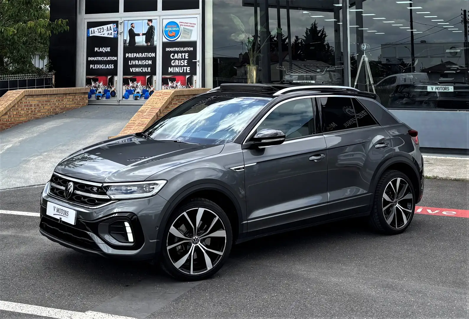 Volkswagen T-Roc TSI 150 EVO R-LINE Auto DSG7 NEW Design' 1er Main Gris - 1