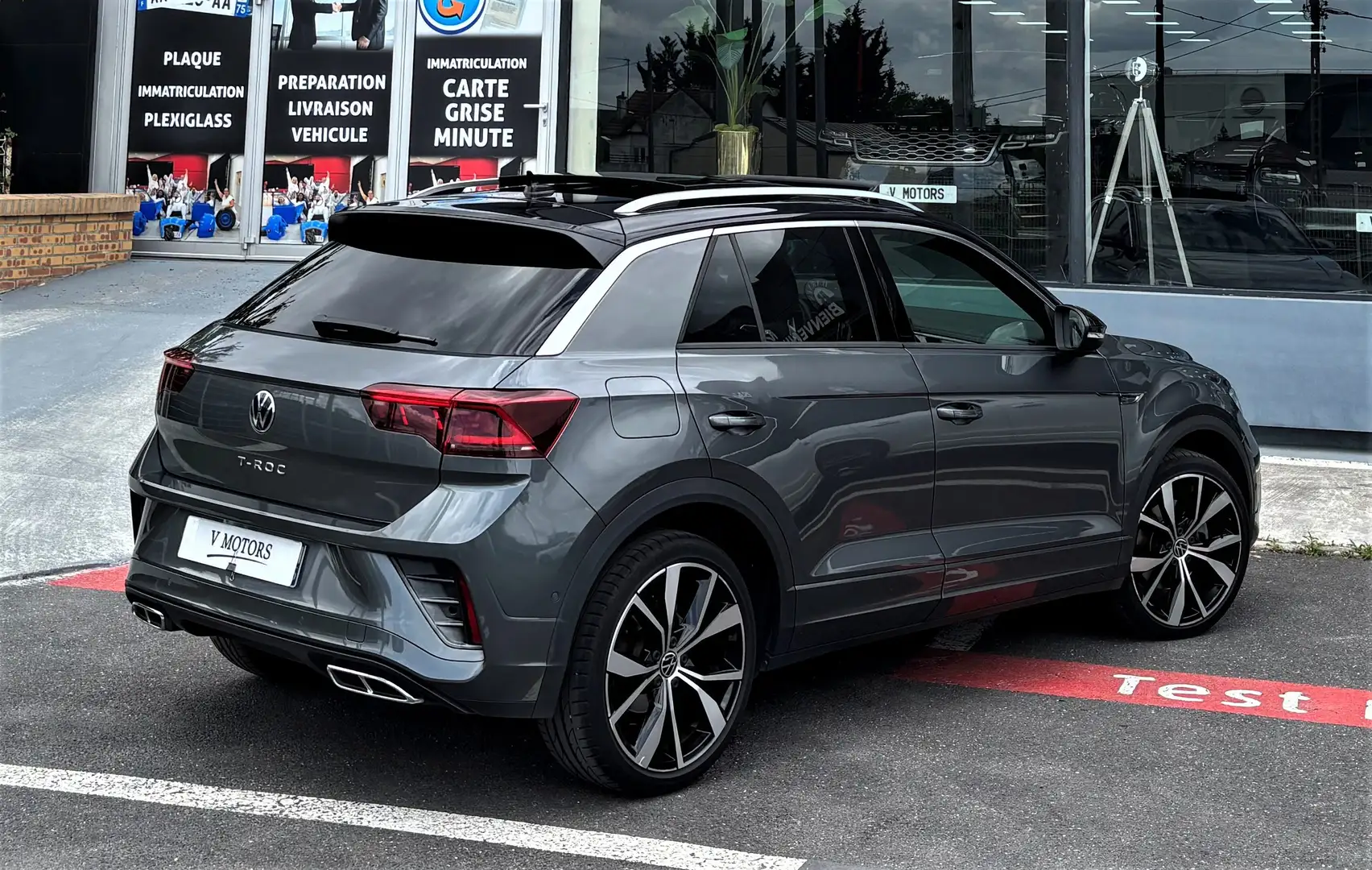 Volkswagen T-Roc TSI 150 EVO R-LINE Auto DSG7 NEW Design' 1er Main Gris - 2