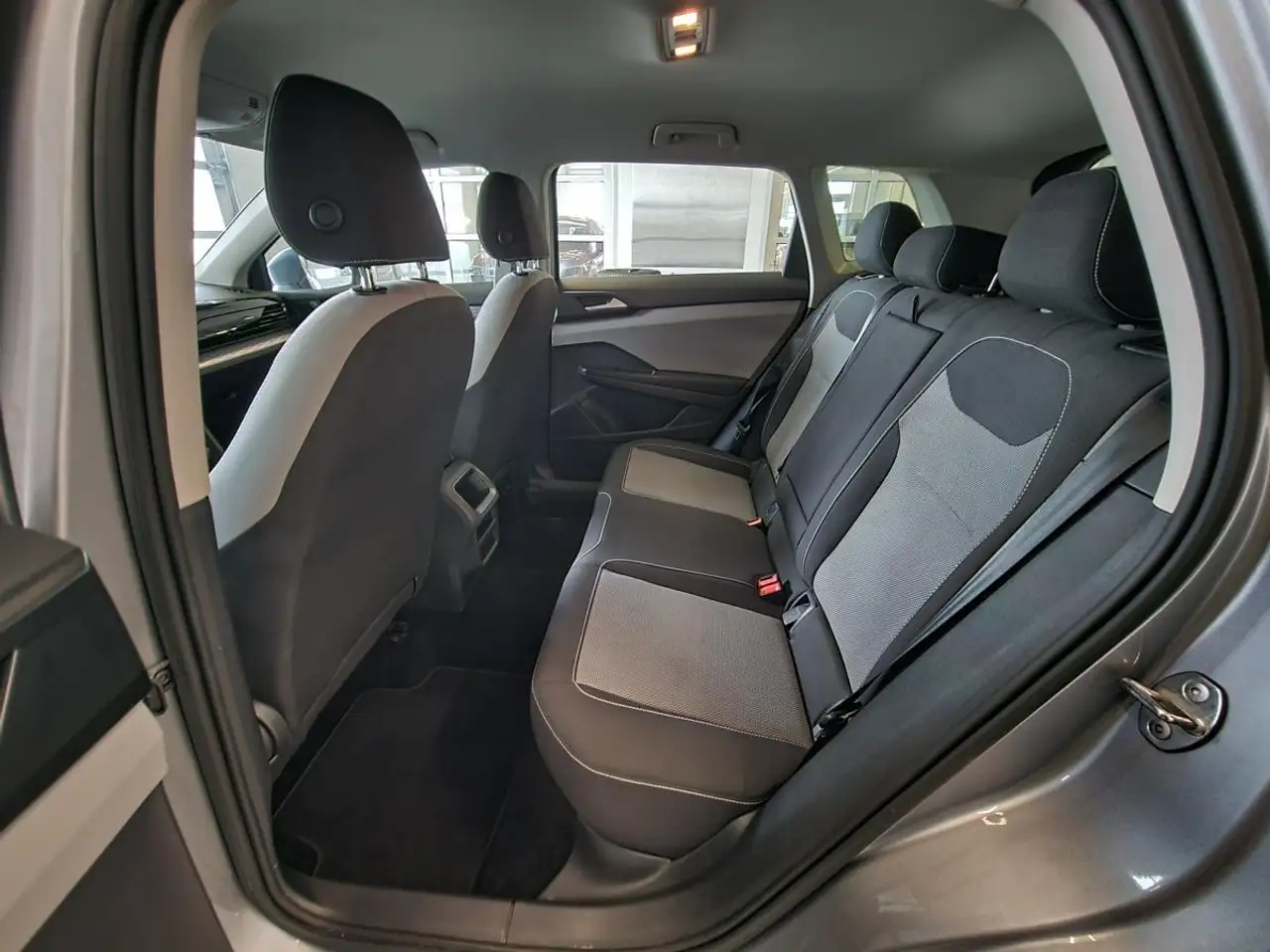 Volkswagen Taos снимка Volkswagen Taos