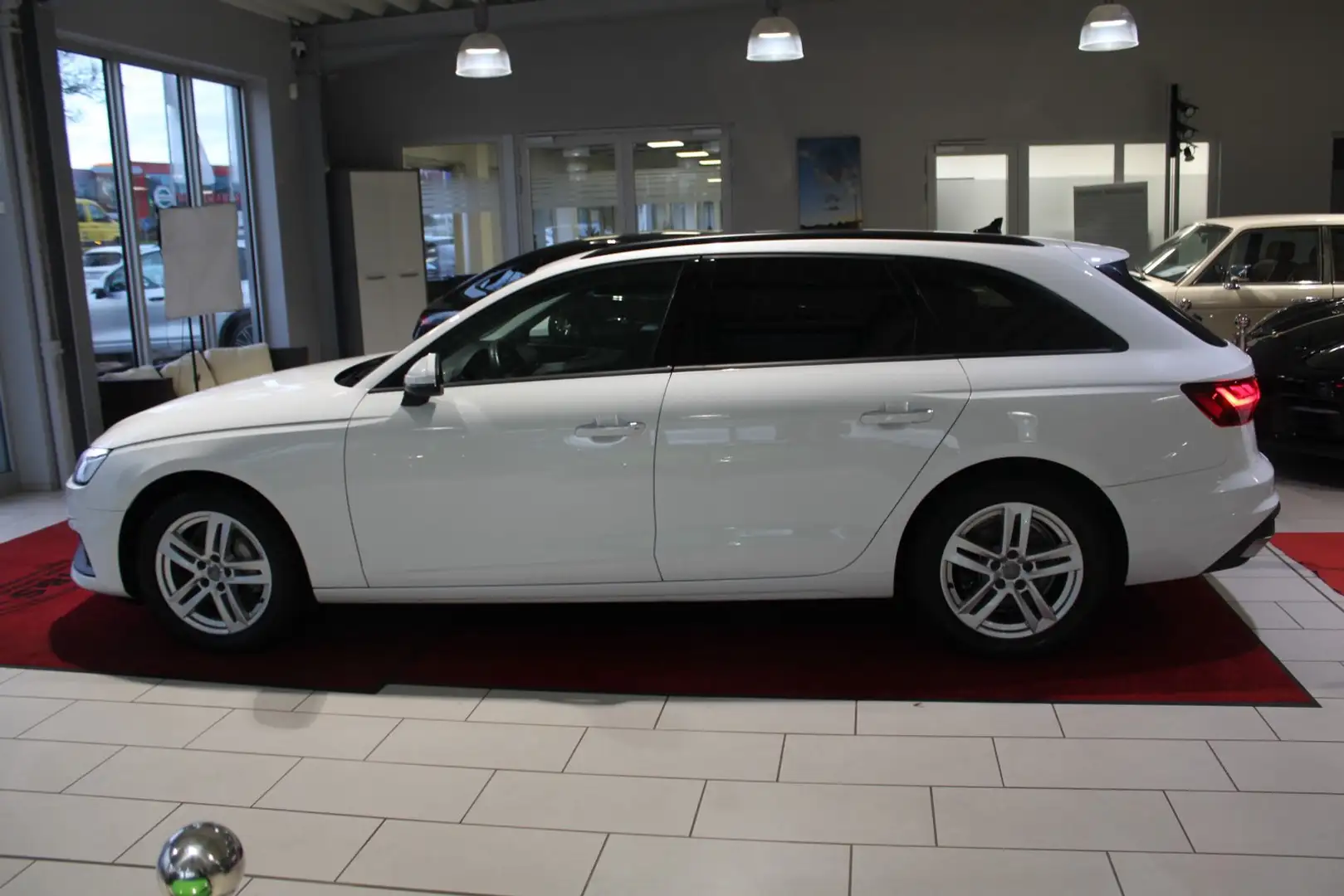 Audi A4 Avant 40 TDI Panoramadach* Blanc - 2