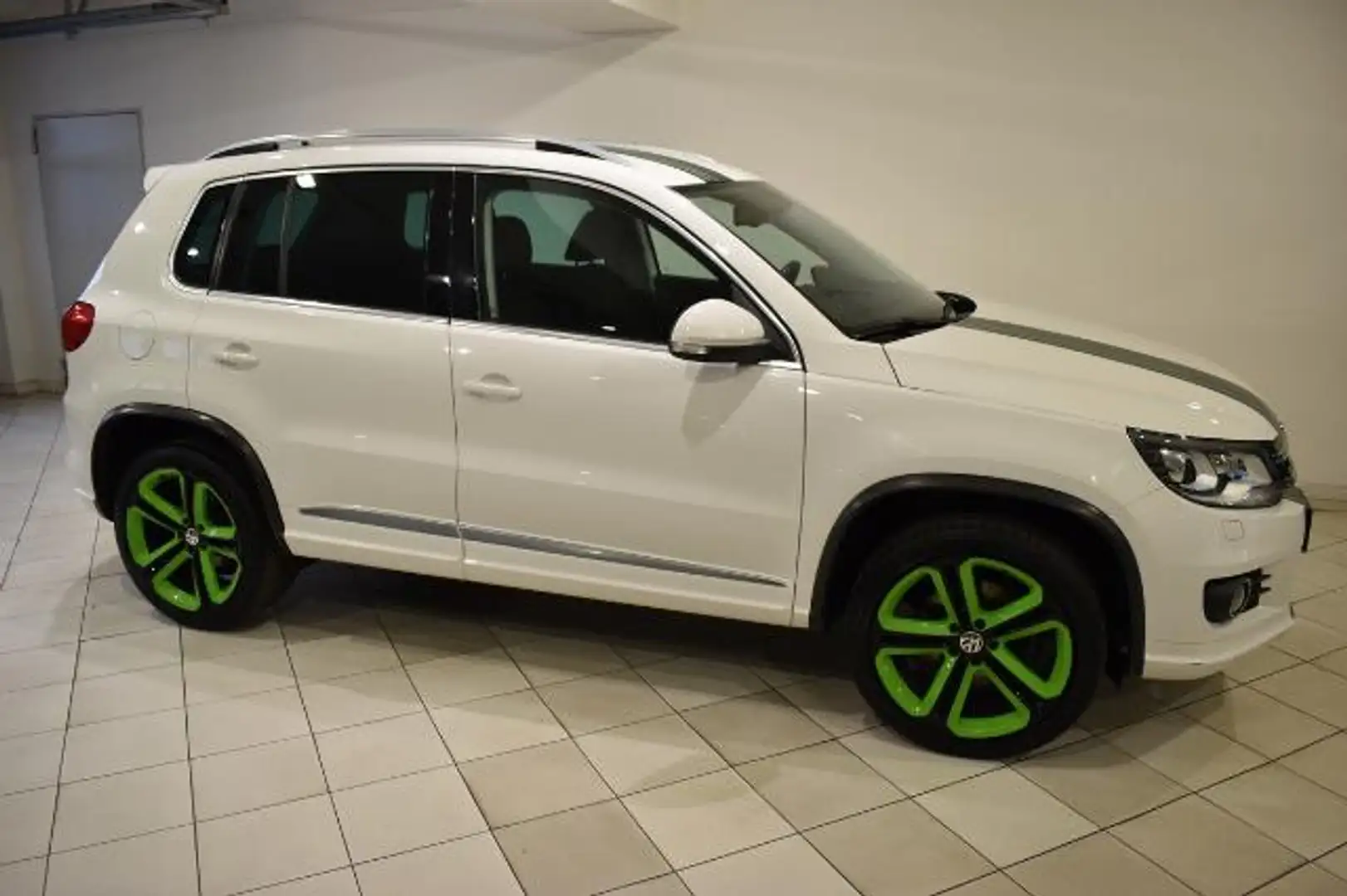 Volkswagen Tiguan 1.4TSI R-LINE XENON 19"LM Bianco - 2