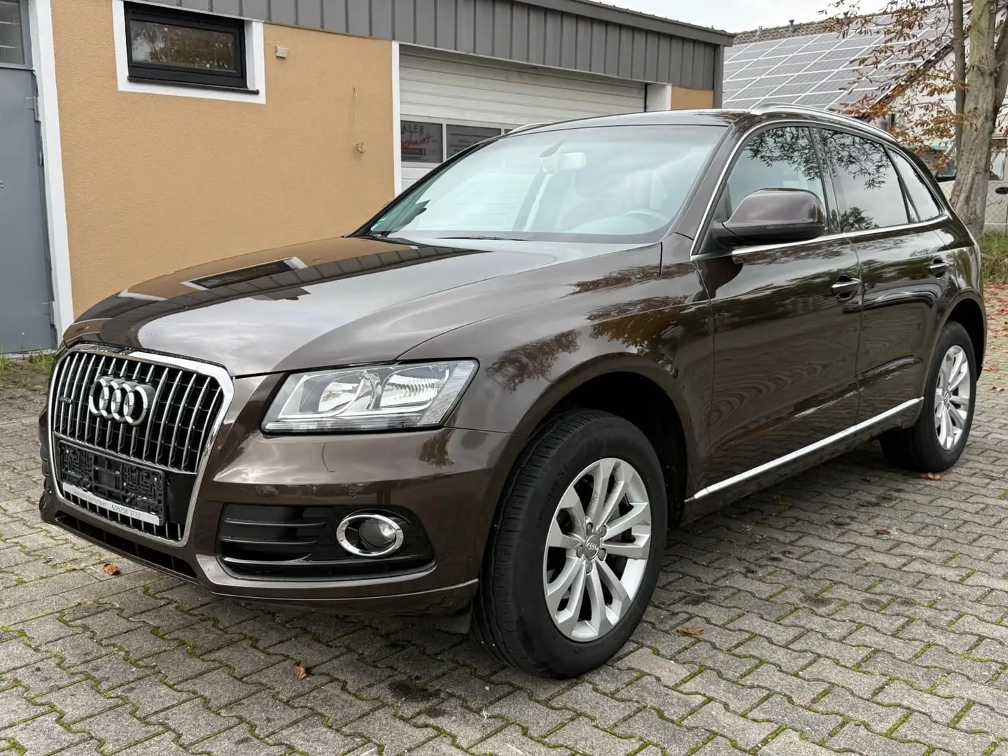 Audi Q5 2.0 TDI  quattro-Euro6-2.Hand-Navi-Cam-6 Gang Braun - 1