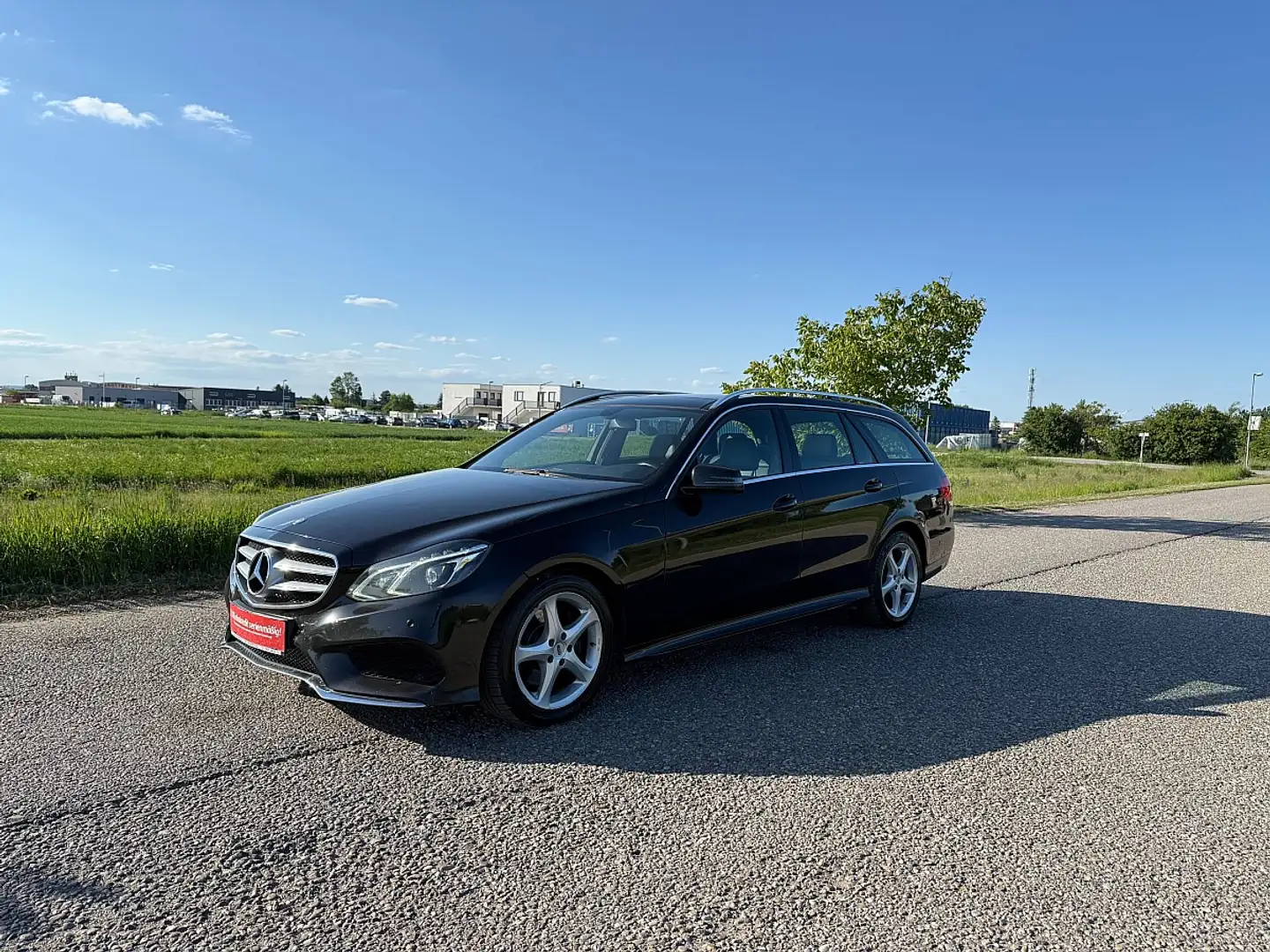Mercedes-Benz E 300 T BlueTEC Hybrid Avantgarde Aut. Schwarz - 2