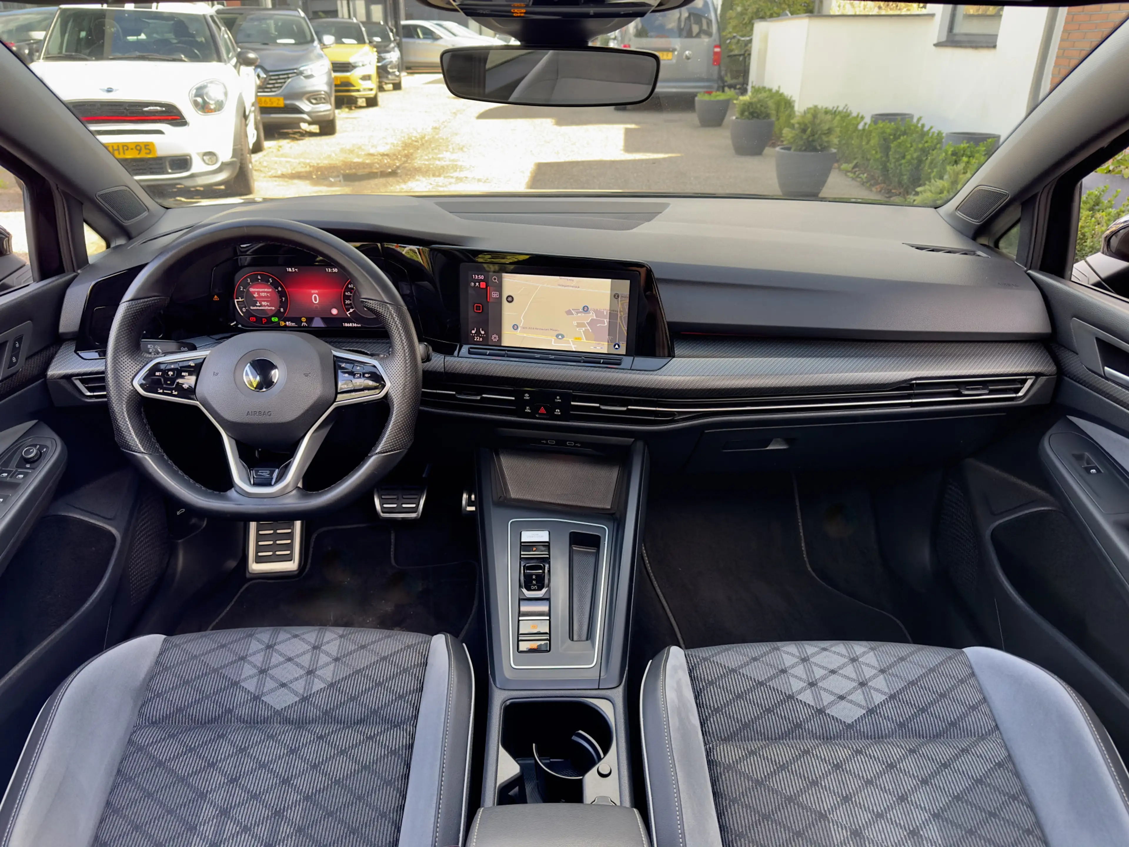 Volkswagen Golf Variant 1.5 eTSI AUT7 2X R-LINE PANODAK R-SPORT-INT NAVI A — photo 15