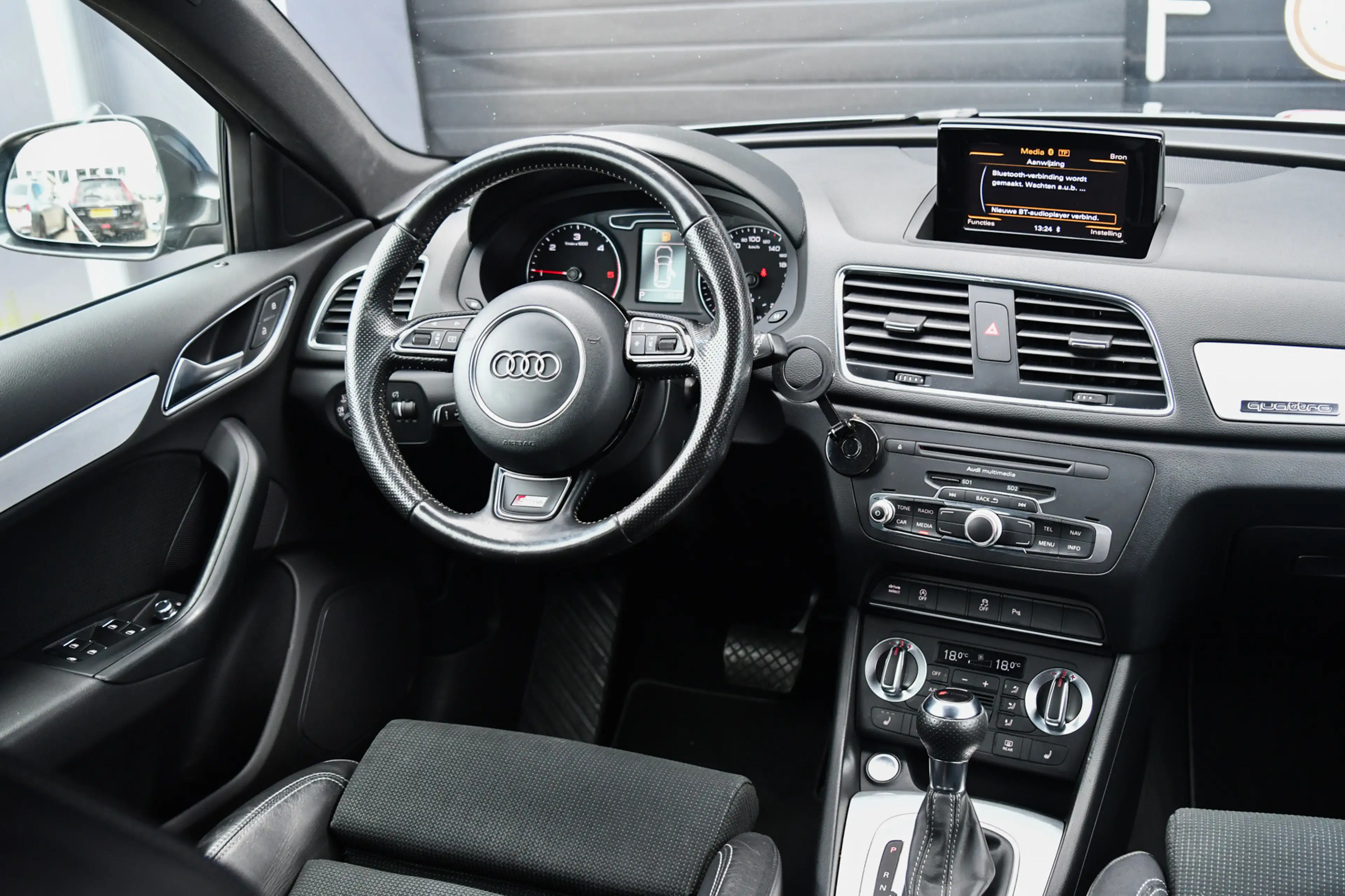 Audi Q3 2.0 TDI quattro 3xS-Line, Trekhaak, Stoelverw, 20" — photo 13