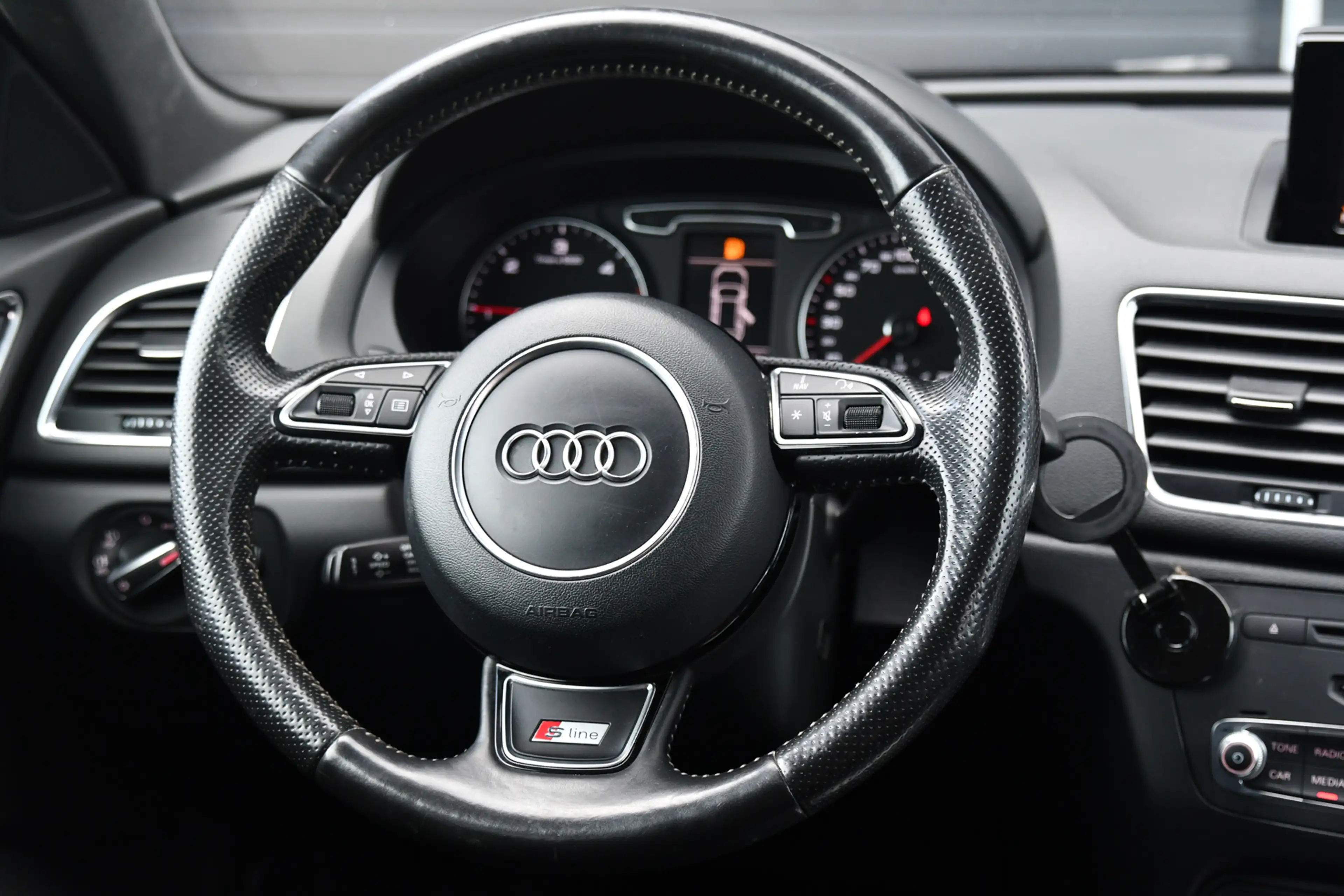 Audi Q3 2.0 TDI quattro 3xS-Line, Trekhaak, Stoelverw, 20" — photo 15