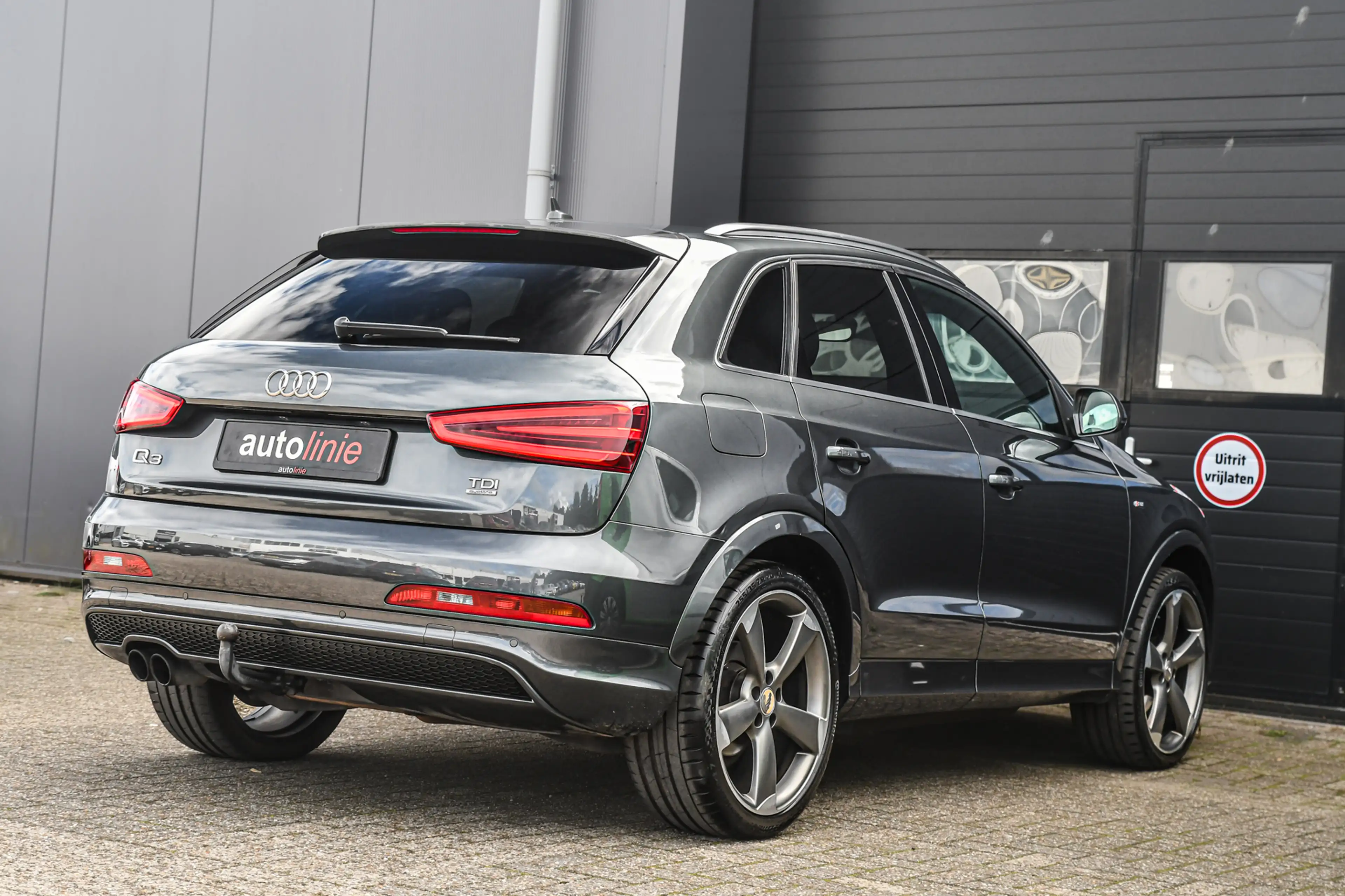 Audi Q3 2.0 TDI quattro 3xS-Line, Trekhaak, Stoelverw, 20" — photo 8