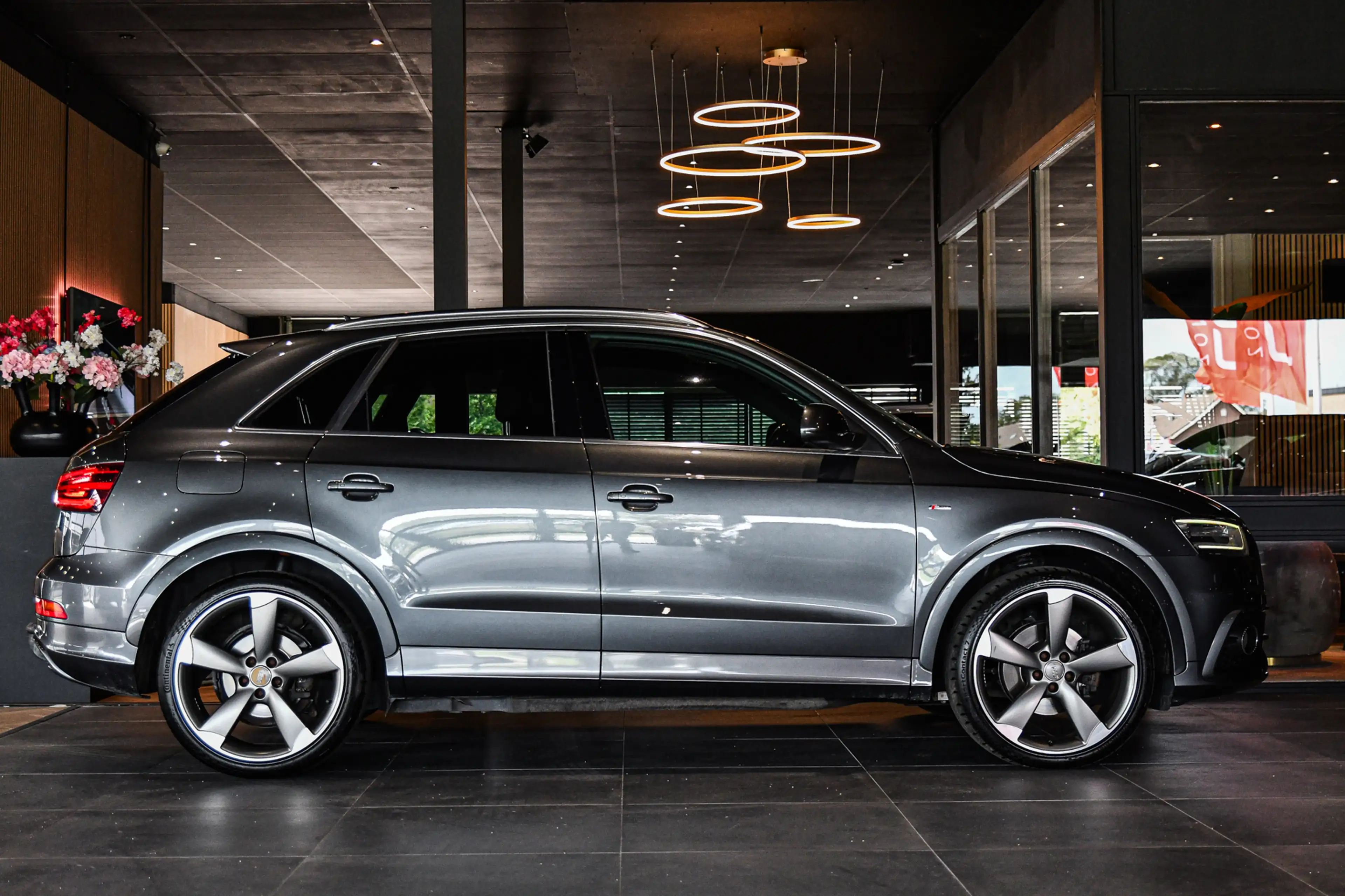 Audi Q3 2.0 TDI quattro 3xS-Line, Trekhaak, Stoelverw, 20" — photo 6