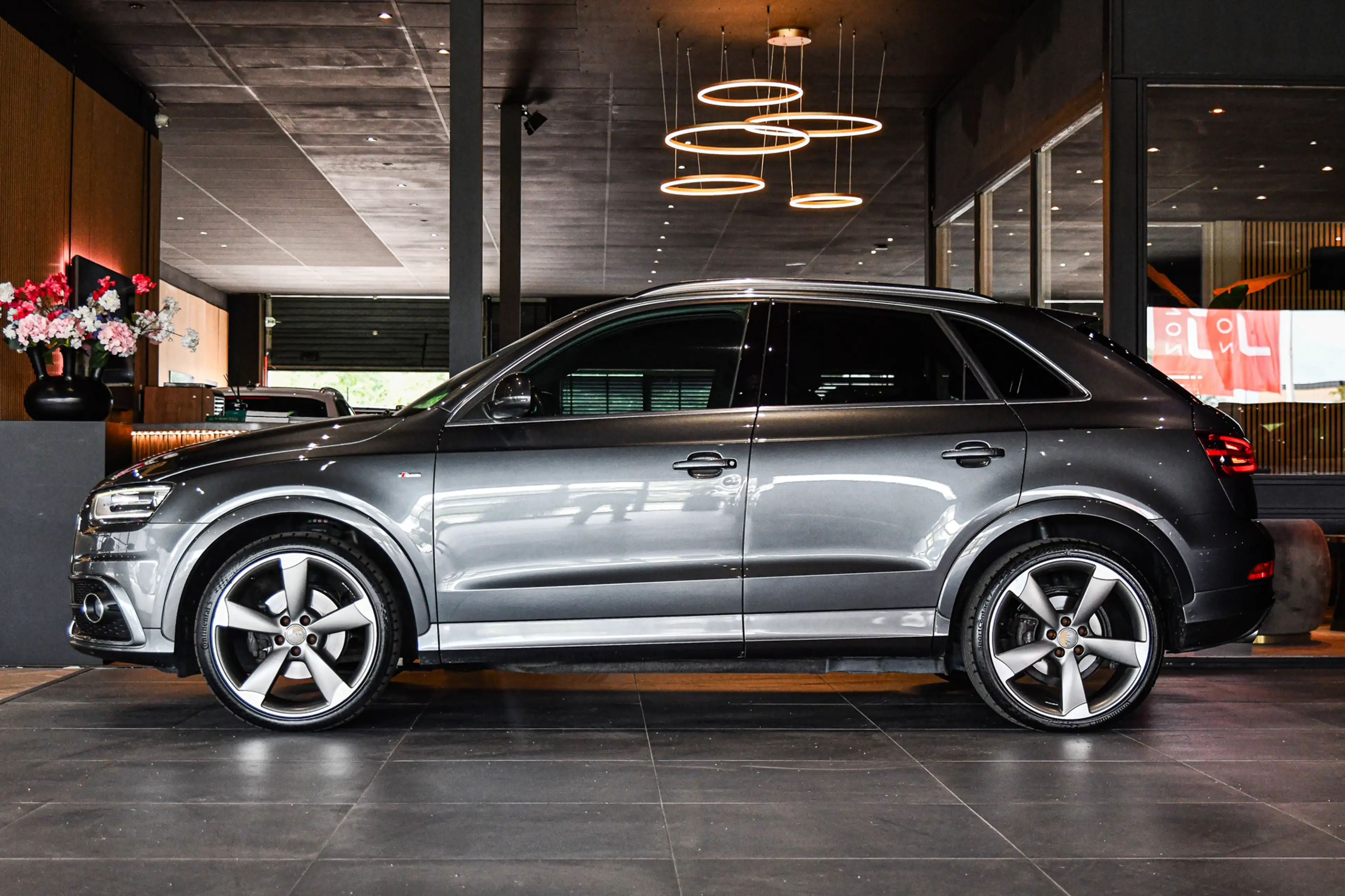 Audi Q3 2.0 TDI quattro 3xS-Line, Trekhaak, Stoelverw, 20" — photo 5