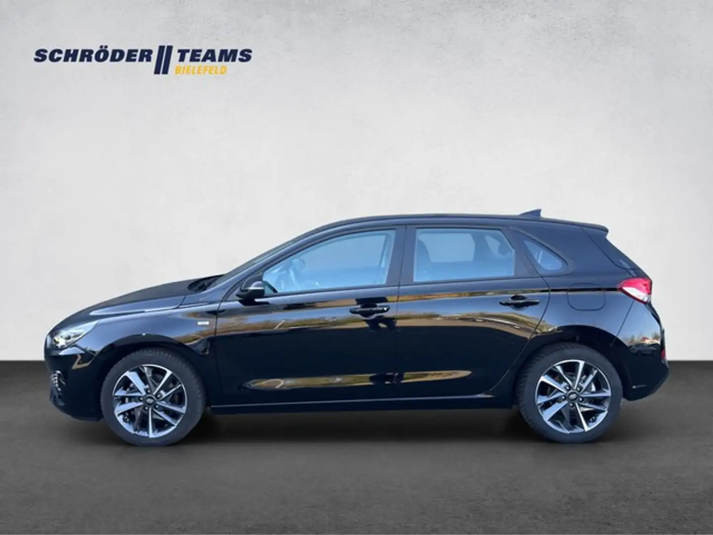 Hyundai i30 1.0 T-GDi DCT Trend KAMERA/SHZ/KLIMA Schwarz - 2