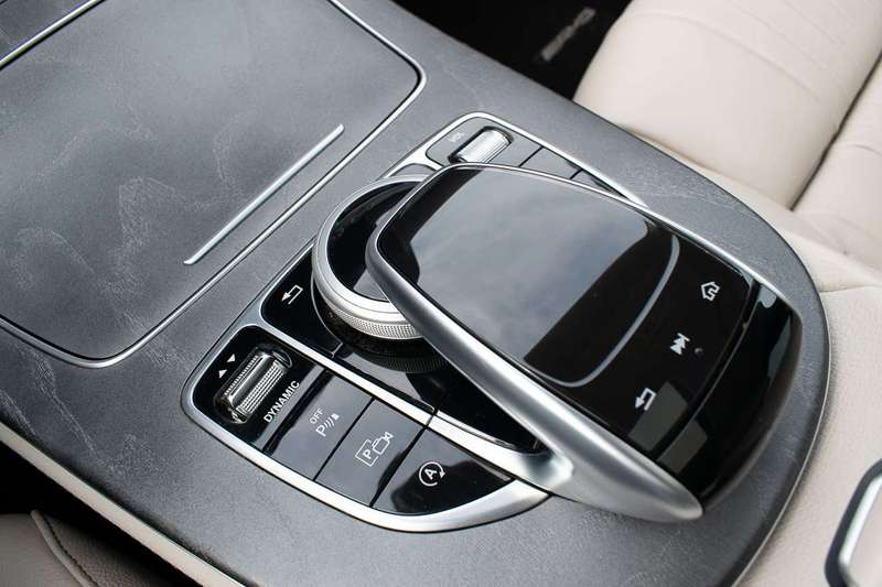 Mercedes-Benz CLS 400 D 4-M *AMG-LINE*, SCHUIFDAK, 360, WIDESCREEN