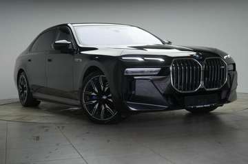 M70 xDrive TheatreScreen/Sky Lounge/HUD/B&W/L