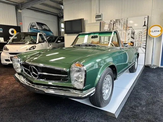 Mercedes-Benz SL 280 W113 Pagode